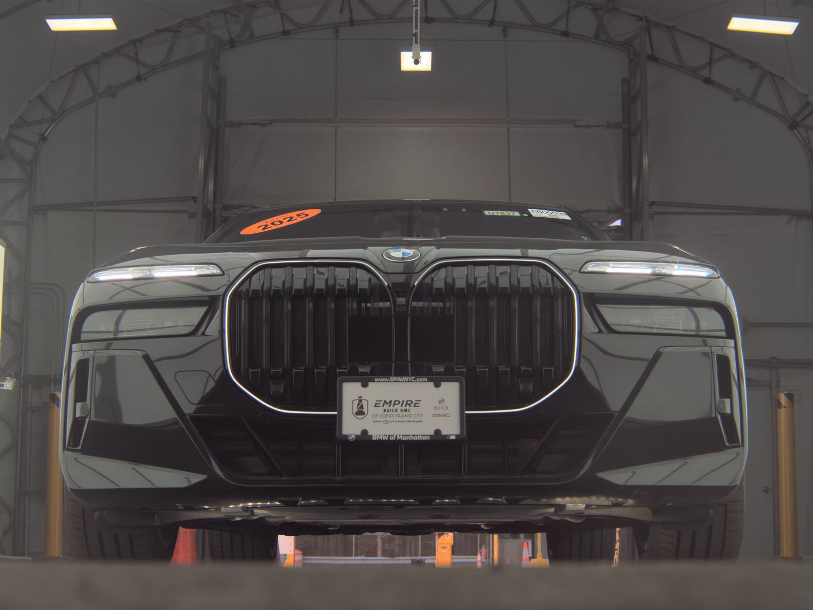 2025 BMW 7 Series 760i xDrive AWD