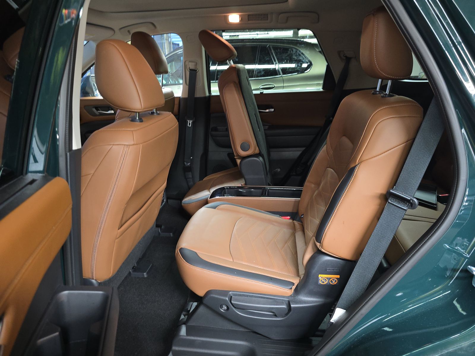 2024 Nissan Pathfinder Platinum FWD