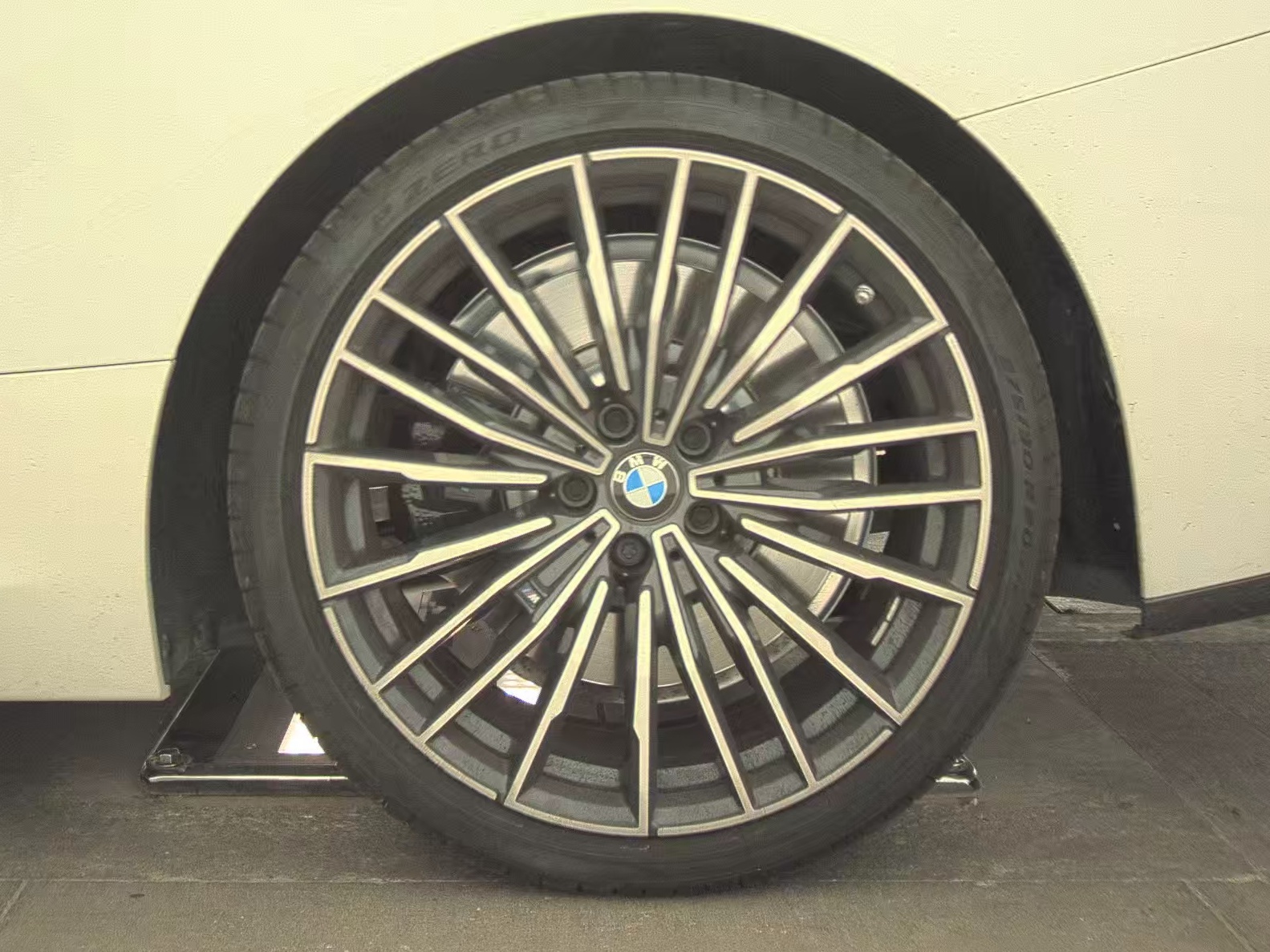 2022 BMW 8 Series 840i RWD