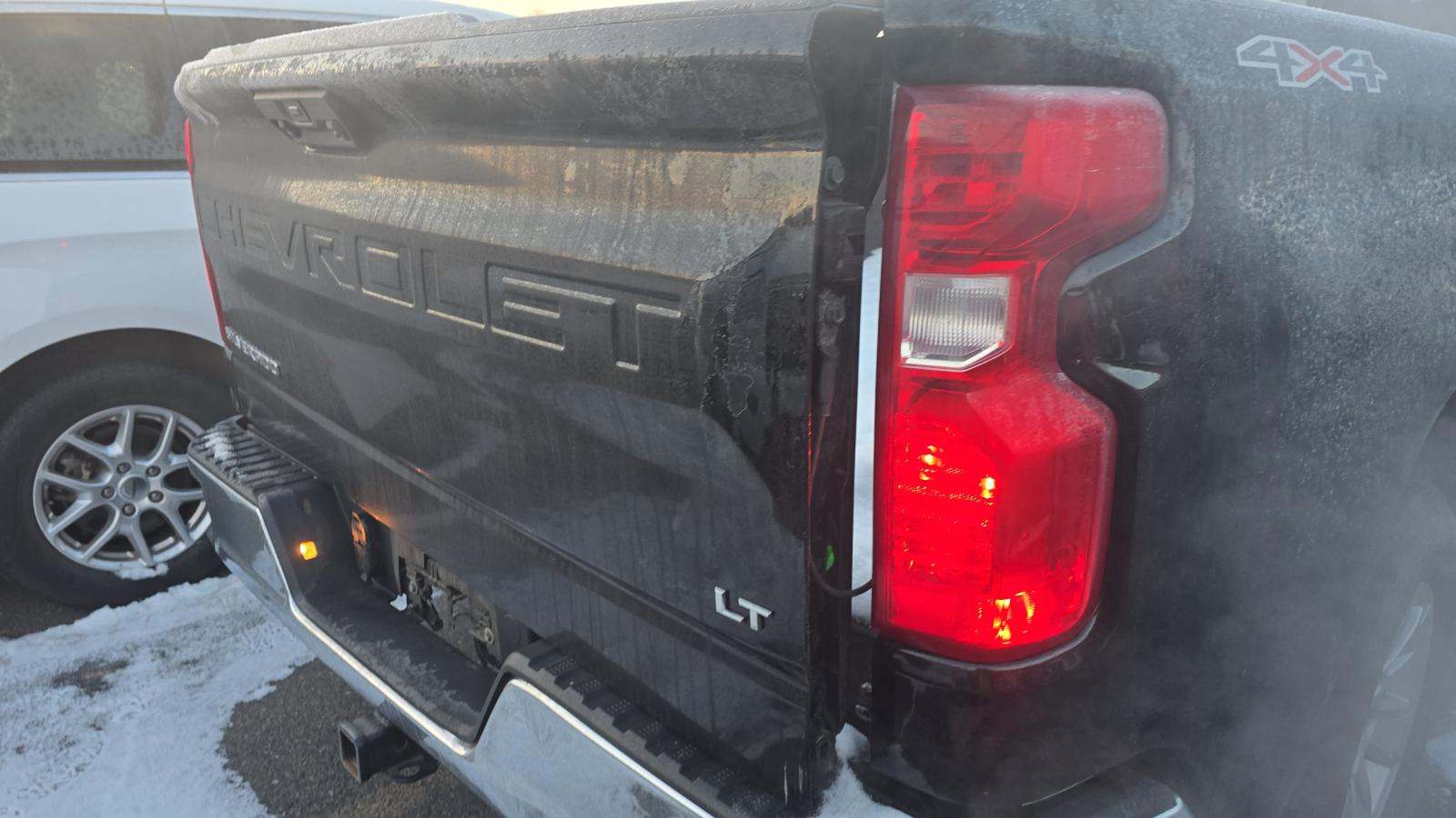 2023 Chevrolet Silverado 1500 LT AWD