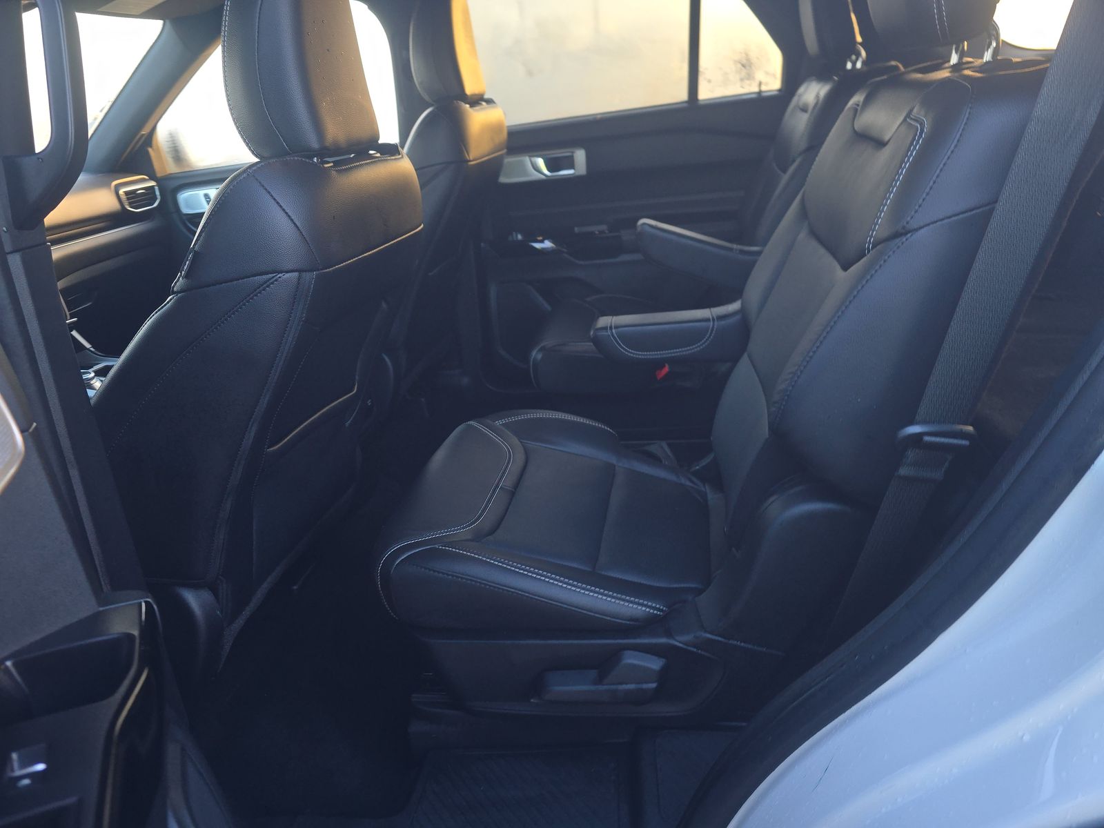 2022 Ford Explorer ST RWD