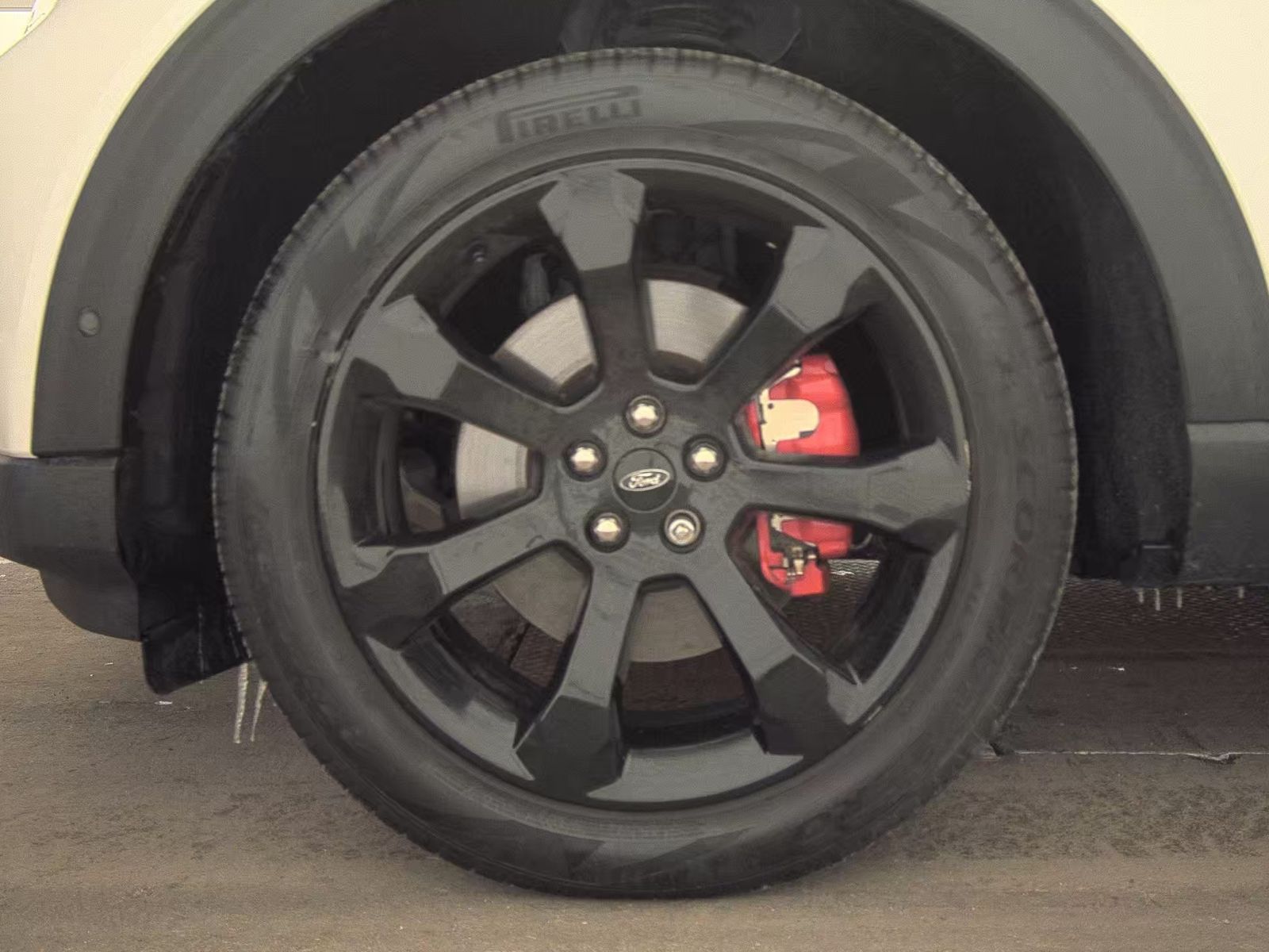 2022 Ford Explorer ST RWD