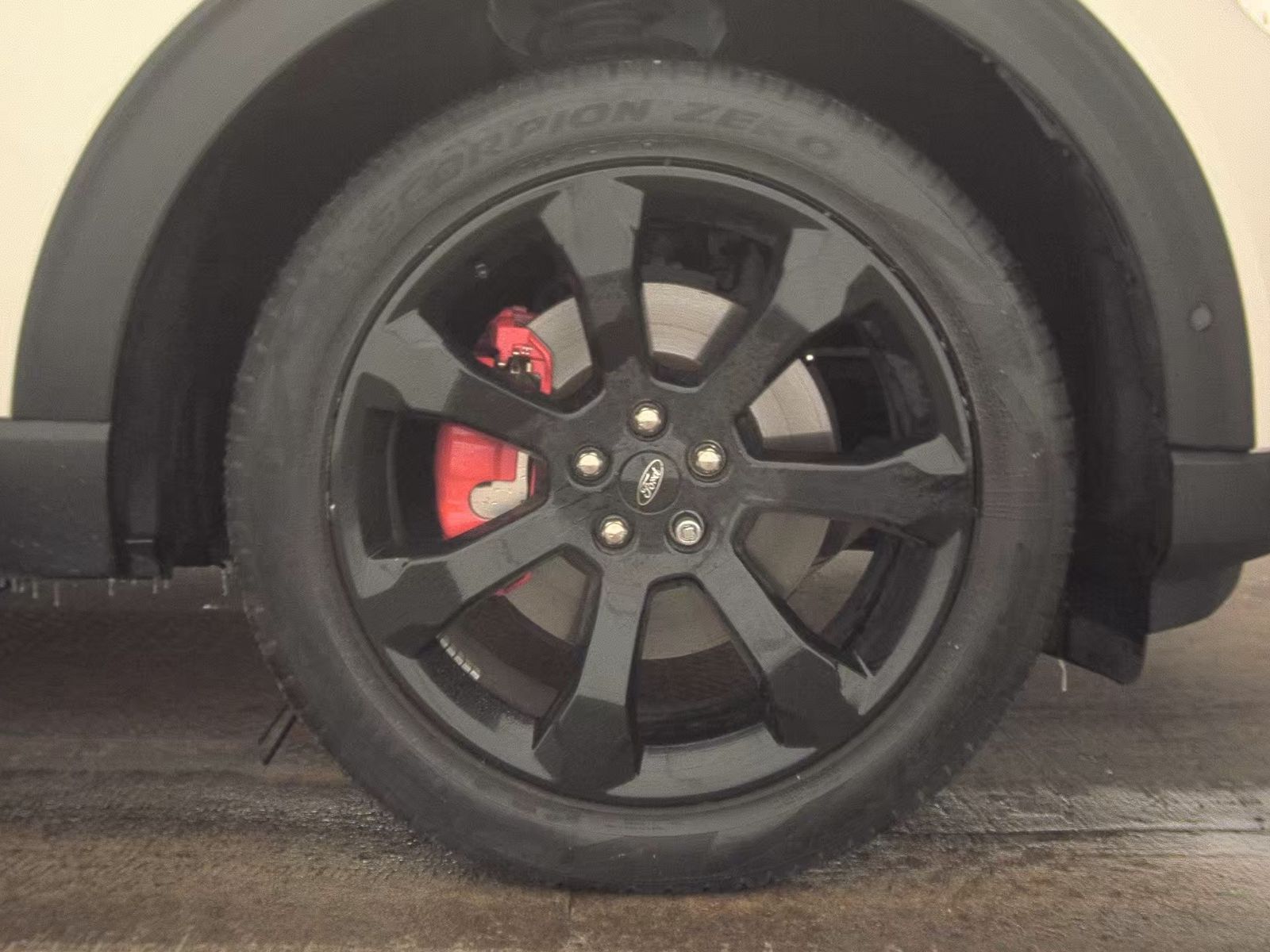 2022 Ford Explorer ST RWD