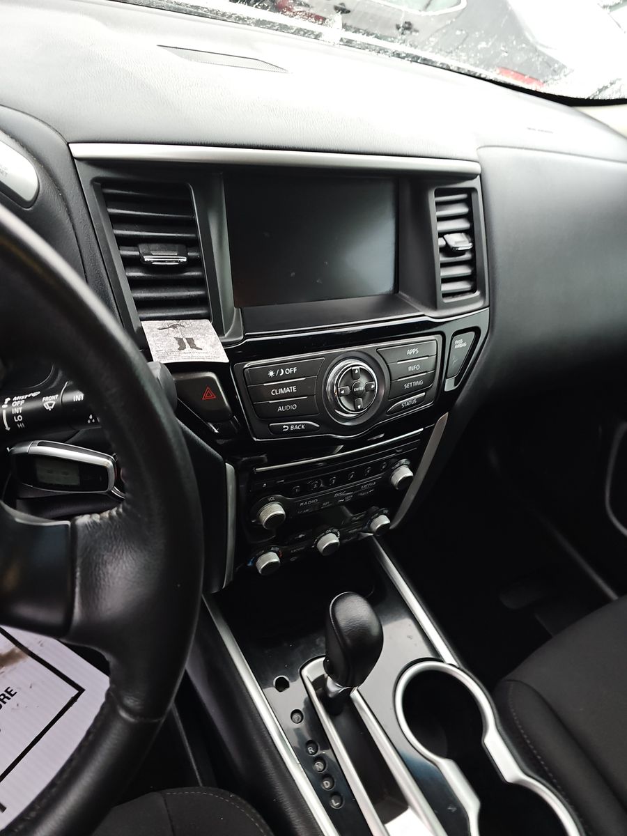 2020 Nissan Pathfinder SV FWD