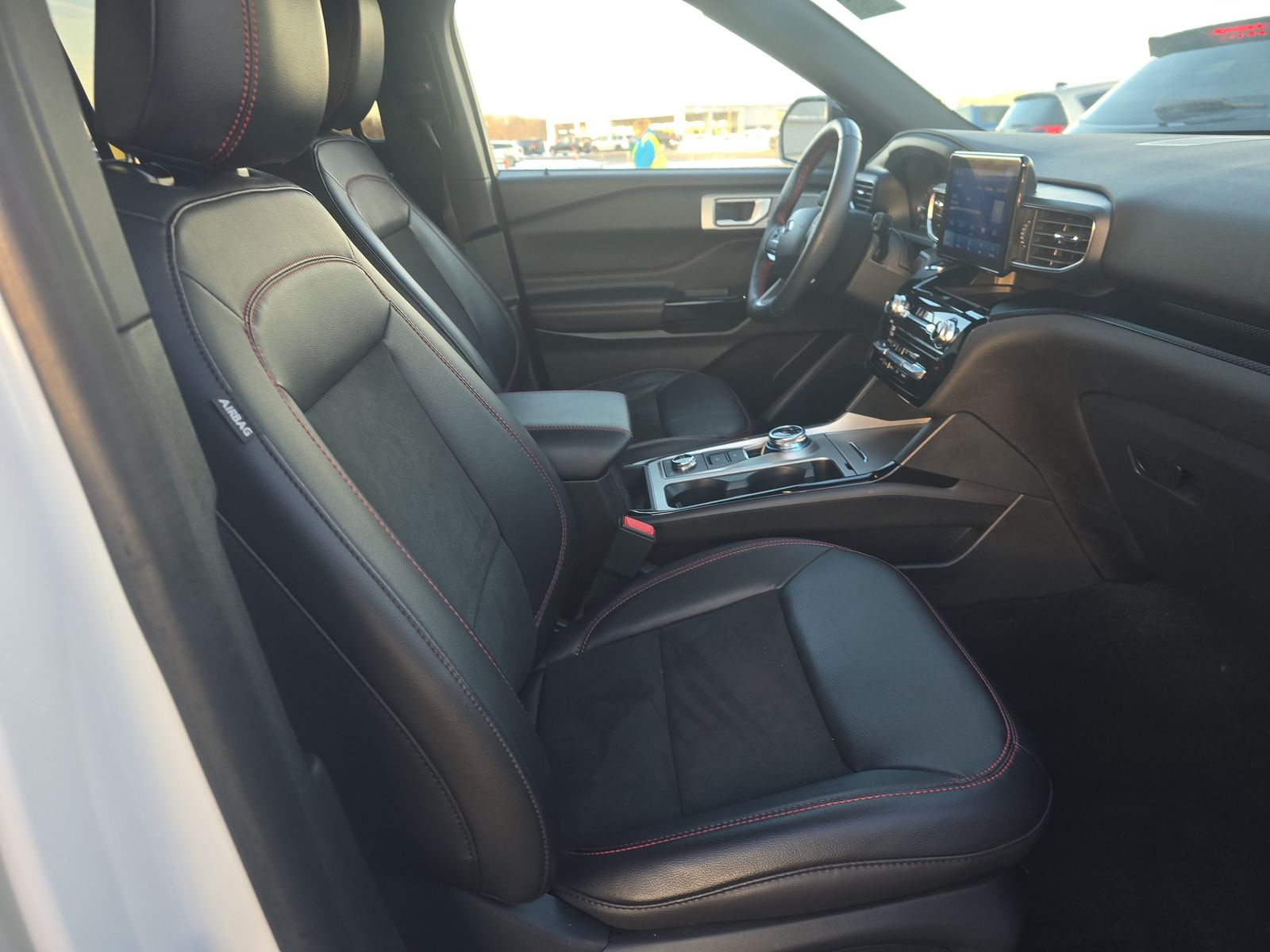 2023 Ford Explorer ST-Line AWD