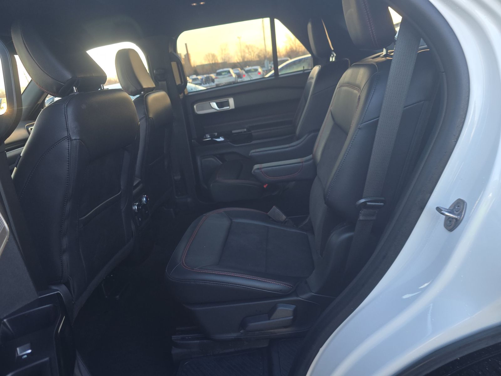 2023 Ford Explorer ST-Line AWD