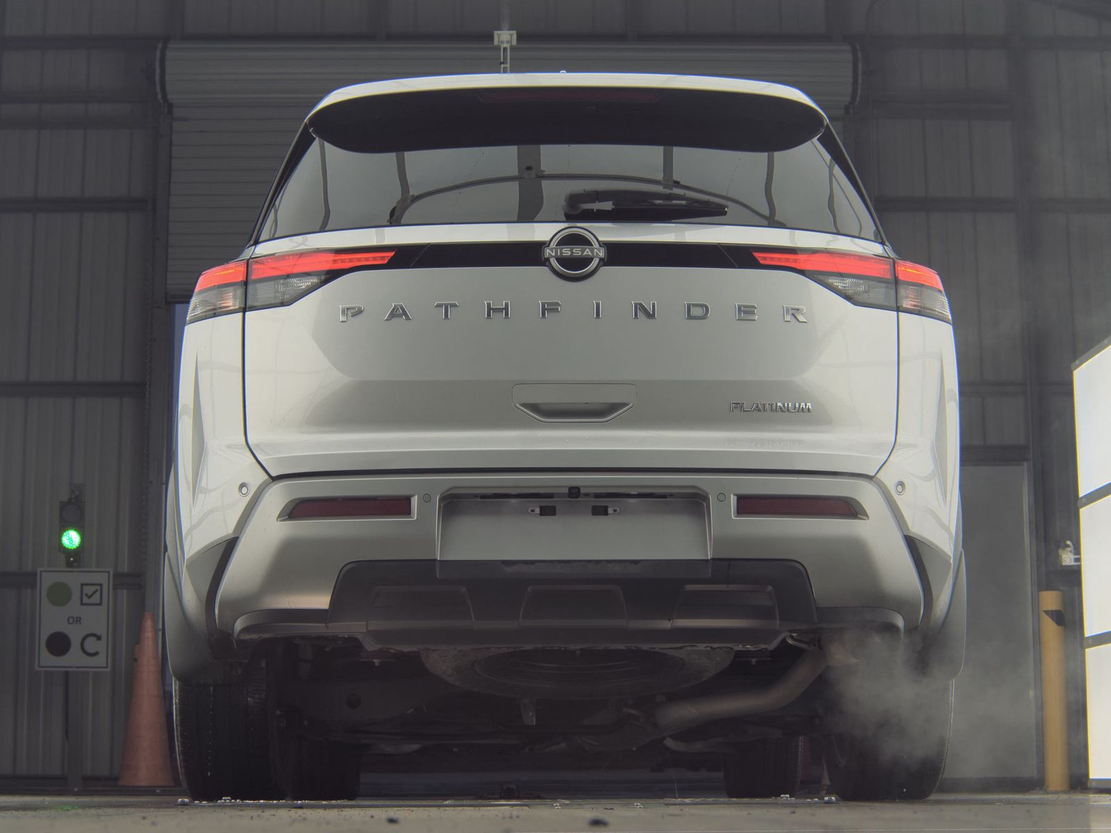 2024 Nissan Pathfinder Platinum FWD