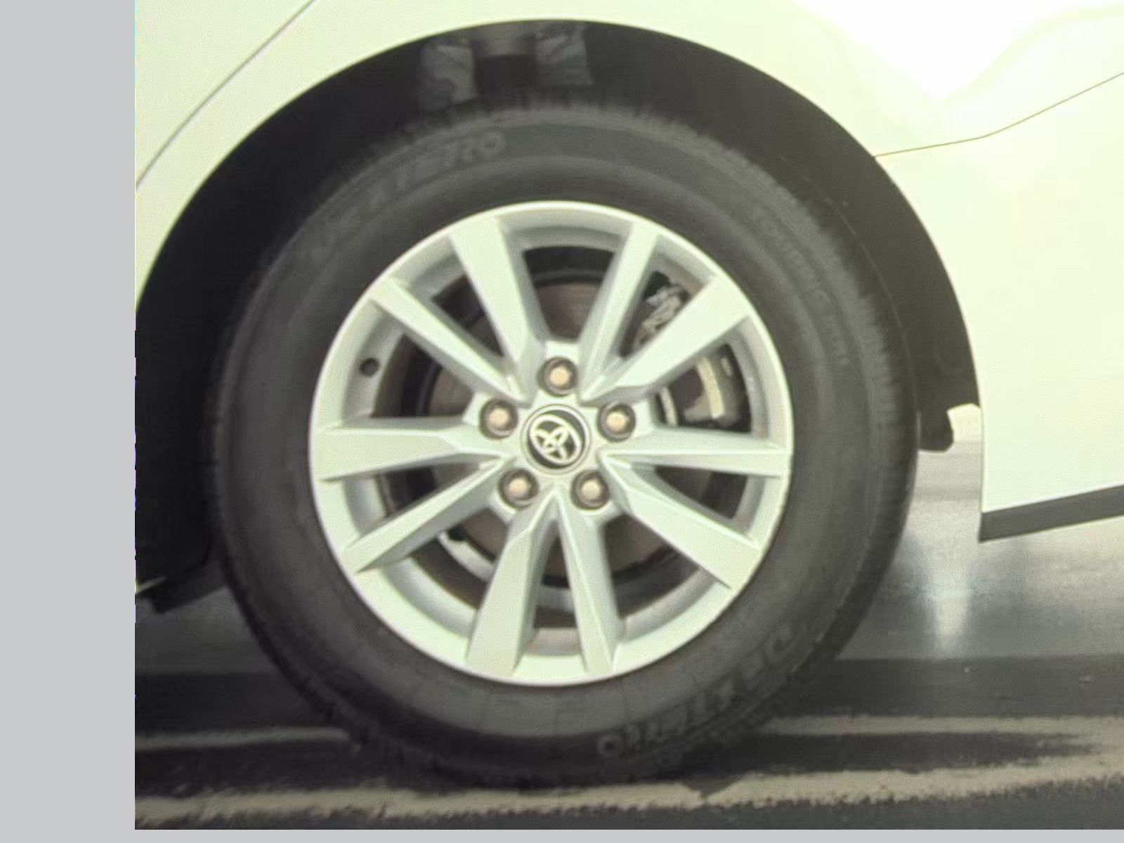 2025 Toyota Camry LE FWD