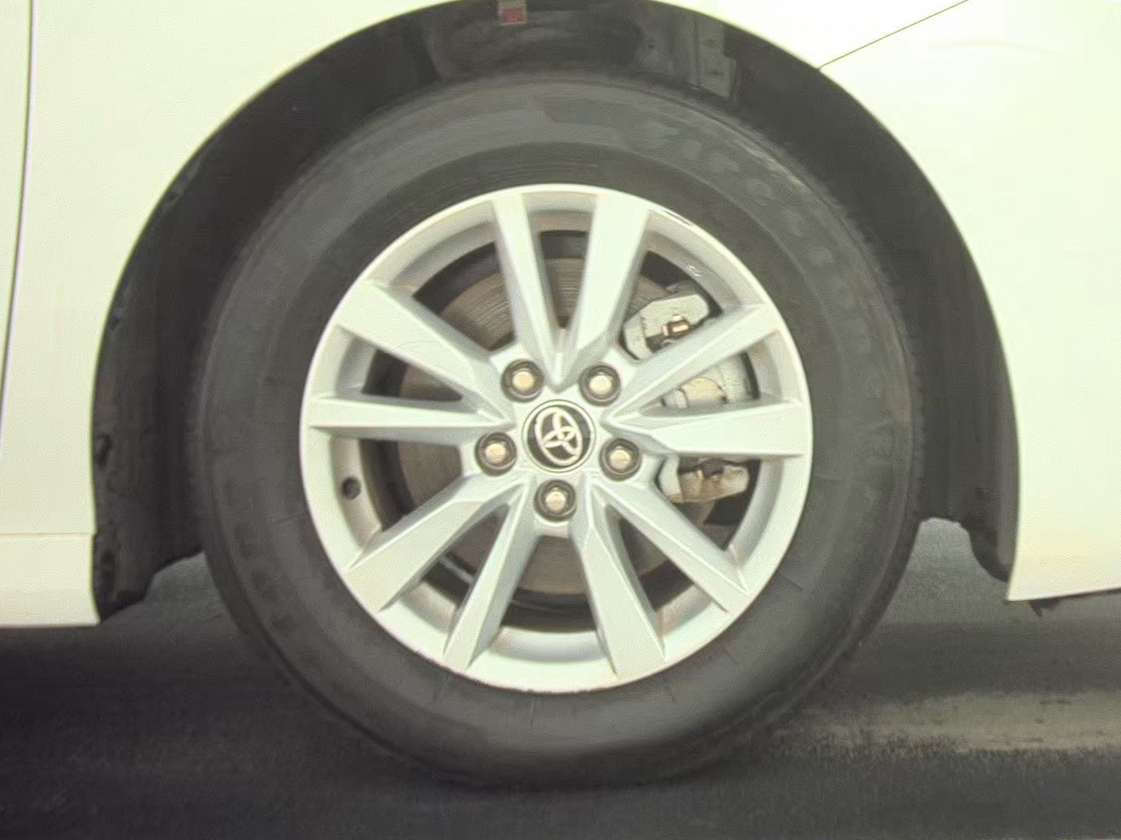 2025 Toyota Camry LE FWD