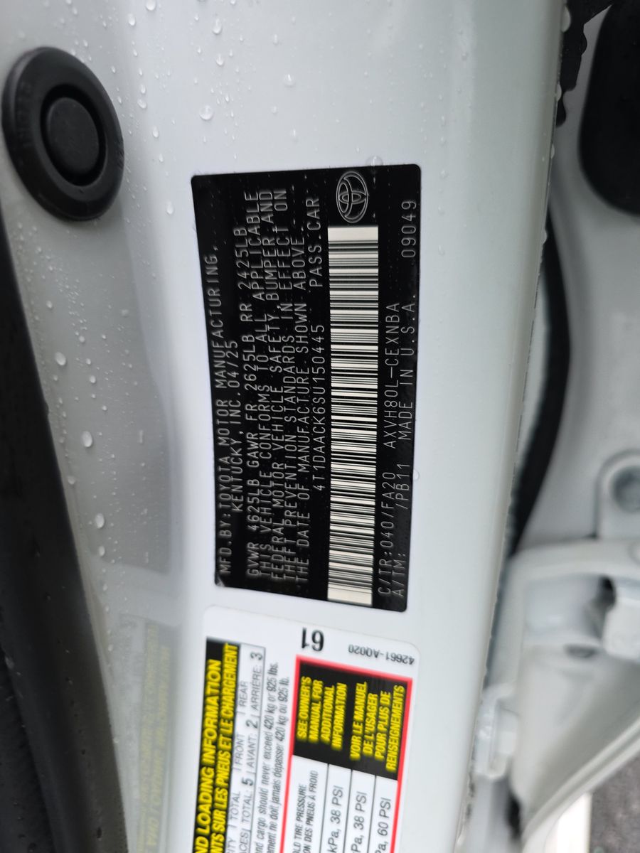 2025 Toyota Camry LE FWD