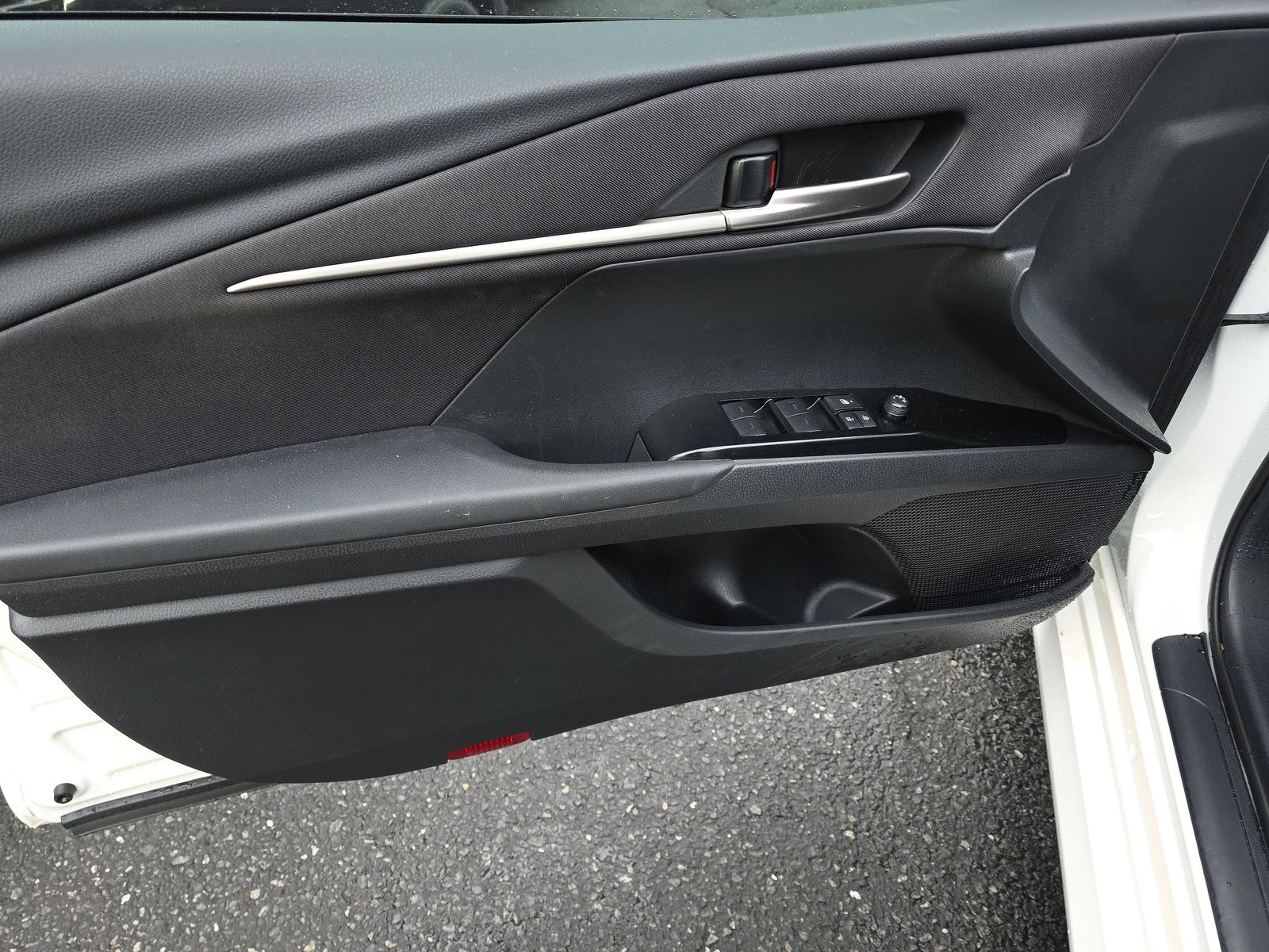 2025 Toyota Camry LE FWD