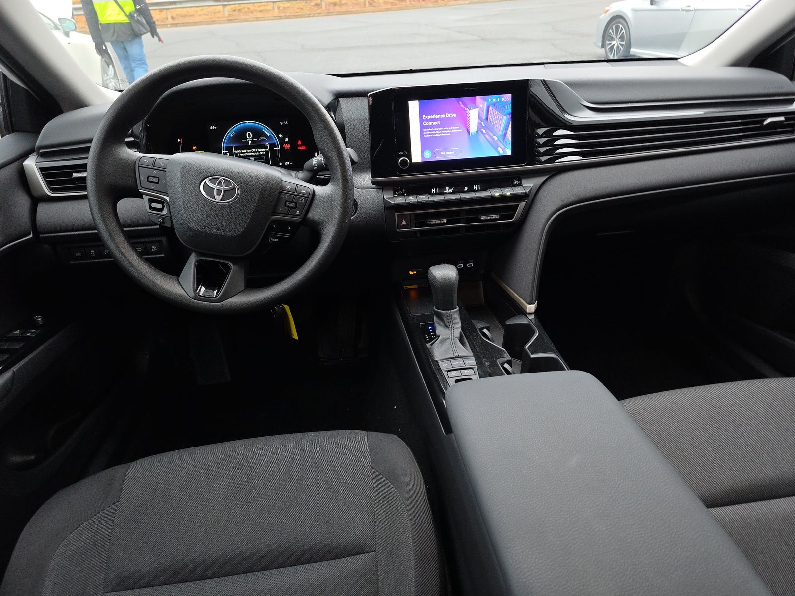 2025 Toyota Camry LE FWD