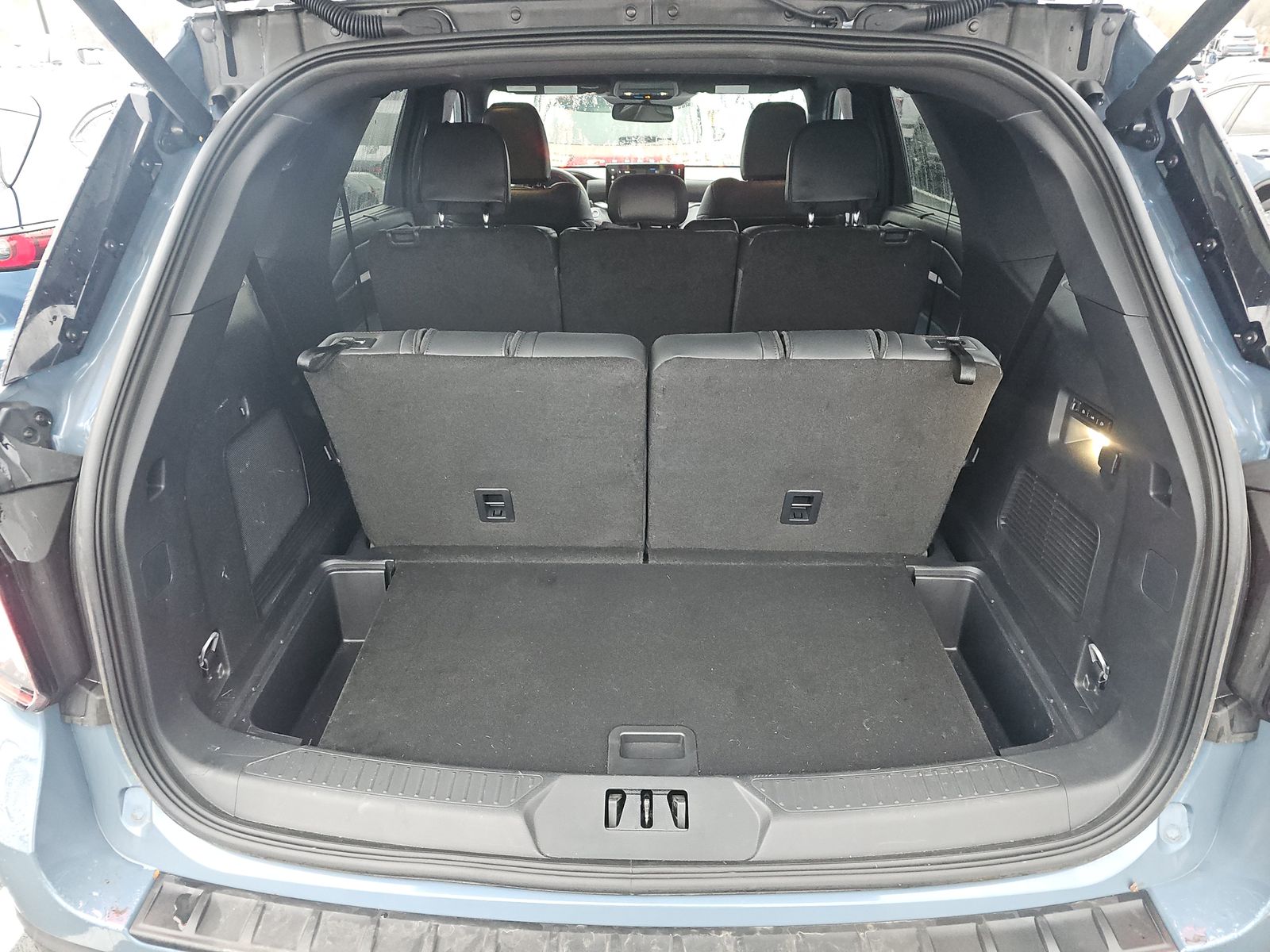 2025 Ford Explorer ST-Line AWD