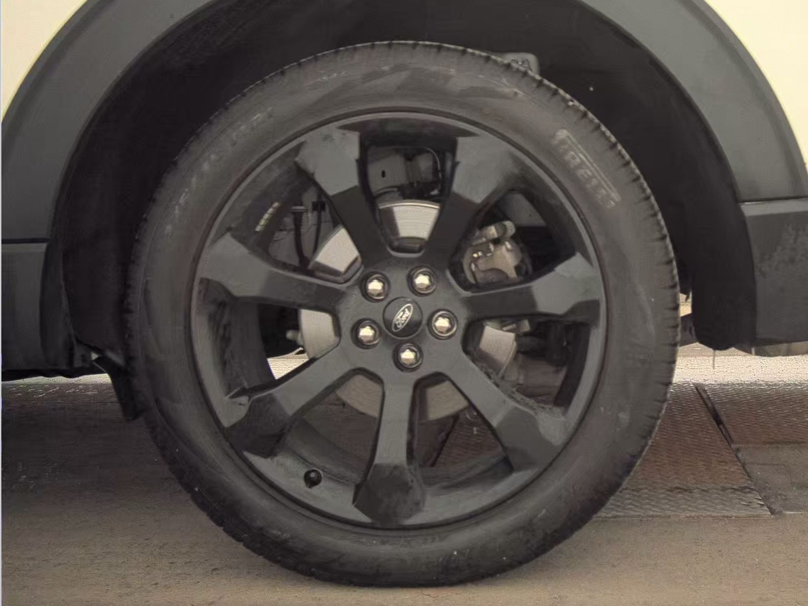 2023 Ford Explorer ST-Line AWD