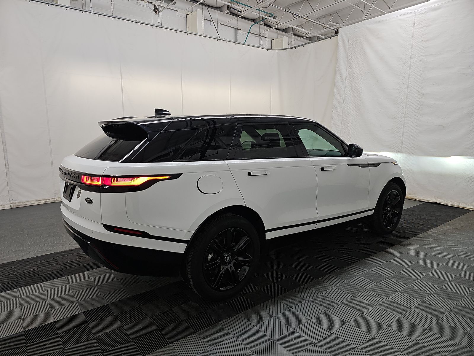 2022 Land Rover Range Rover Velar R-Dynamic S AWD
