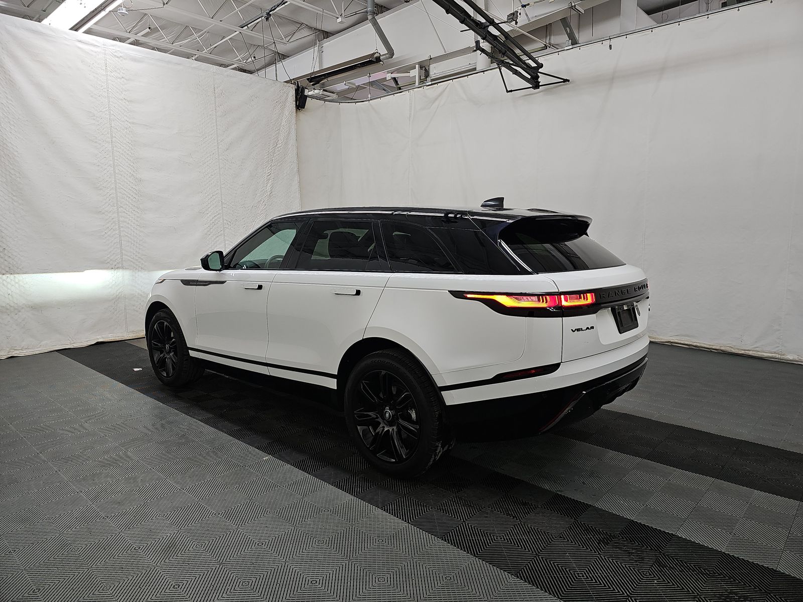 2022 Land Rover Range Rover Velar R-Dynamic S AWD