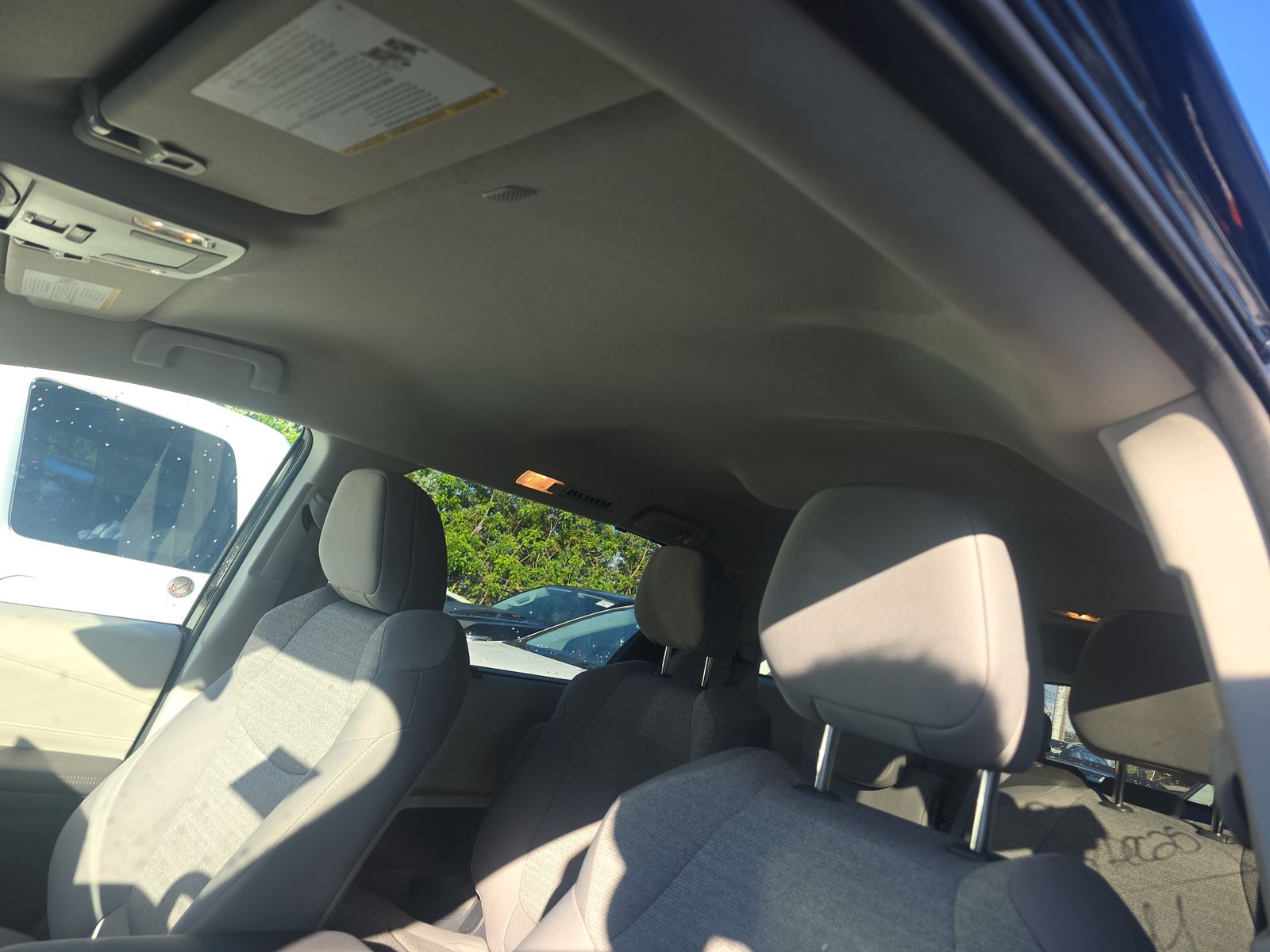 2024 Toyota Sienna LE FWD