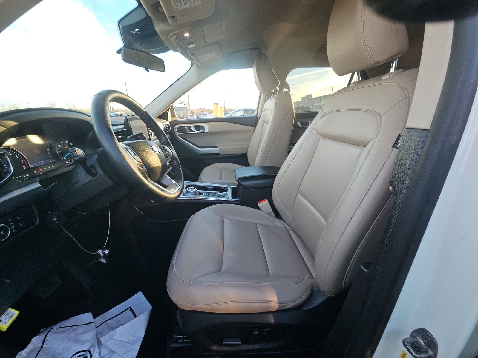 2022 Ford Explorer XLT AWD