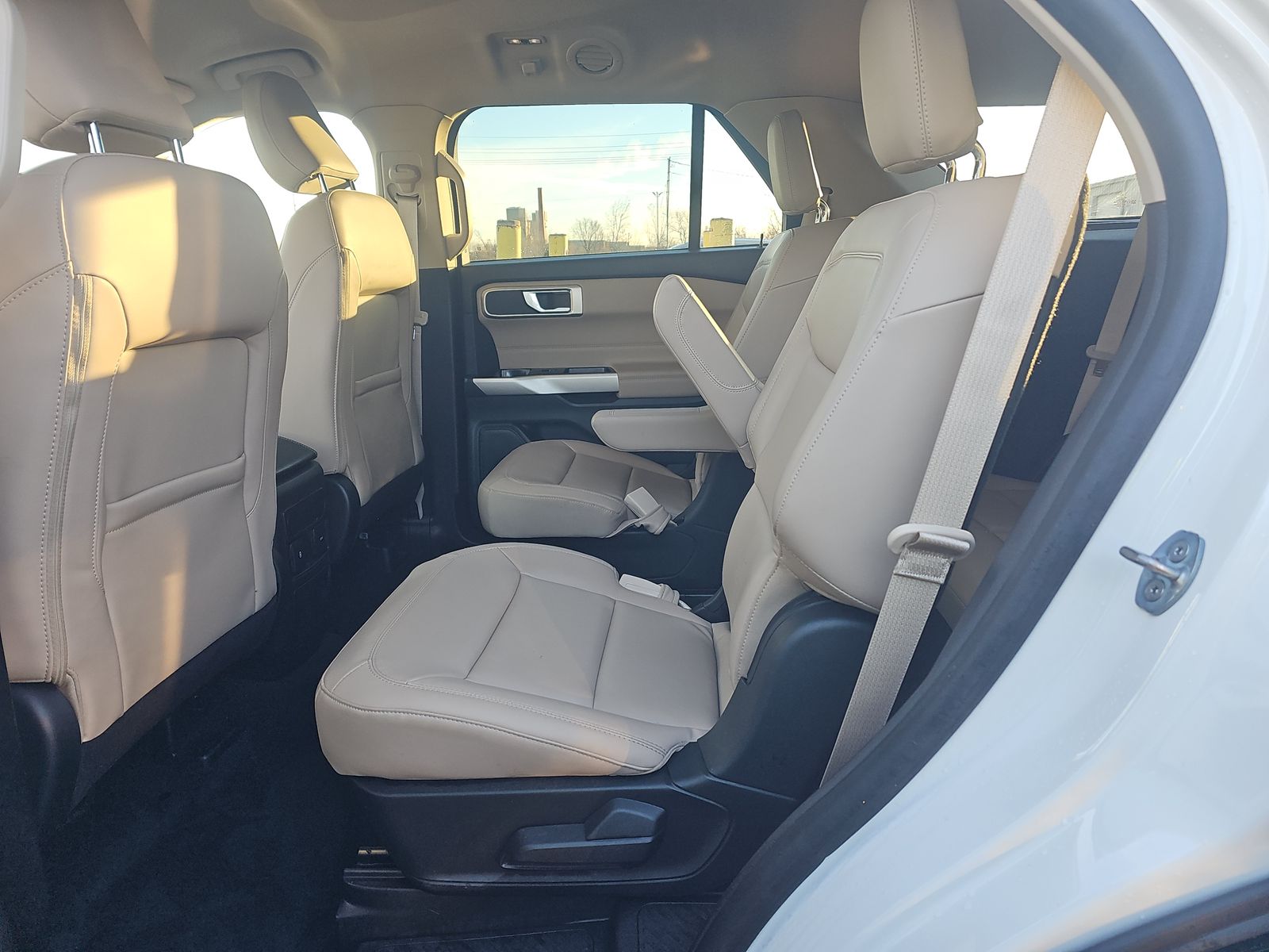 2022 Ford Explorer XLT AWD