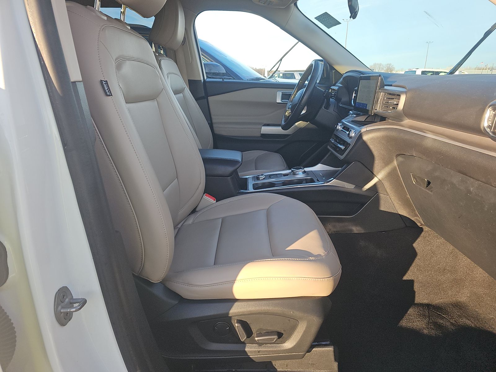 2022 Ford Explorer XLT AWD