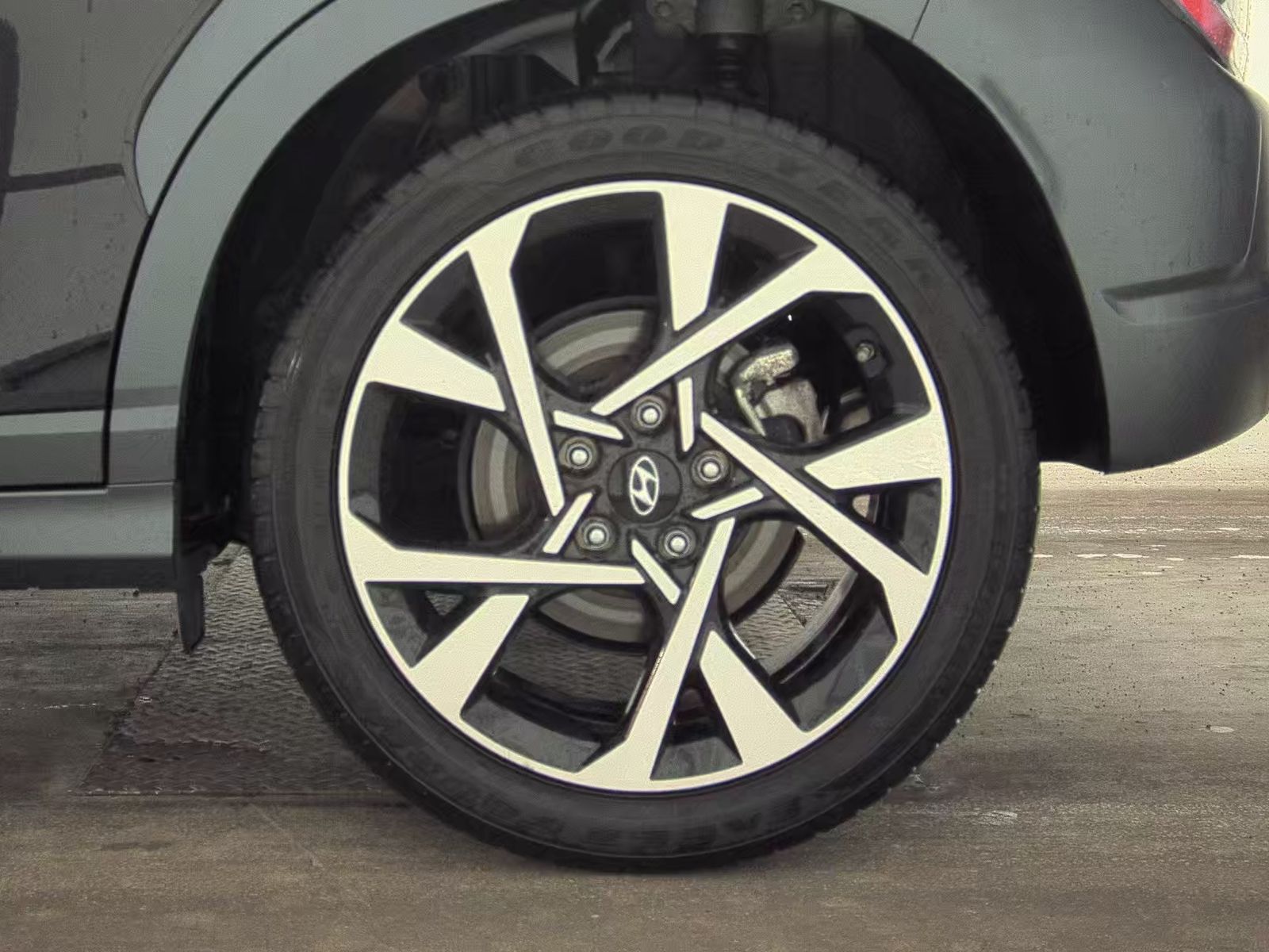 2023 Hyundai Kona Limited AWD