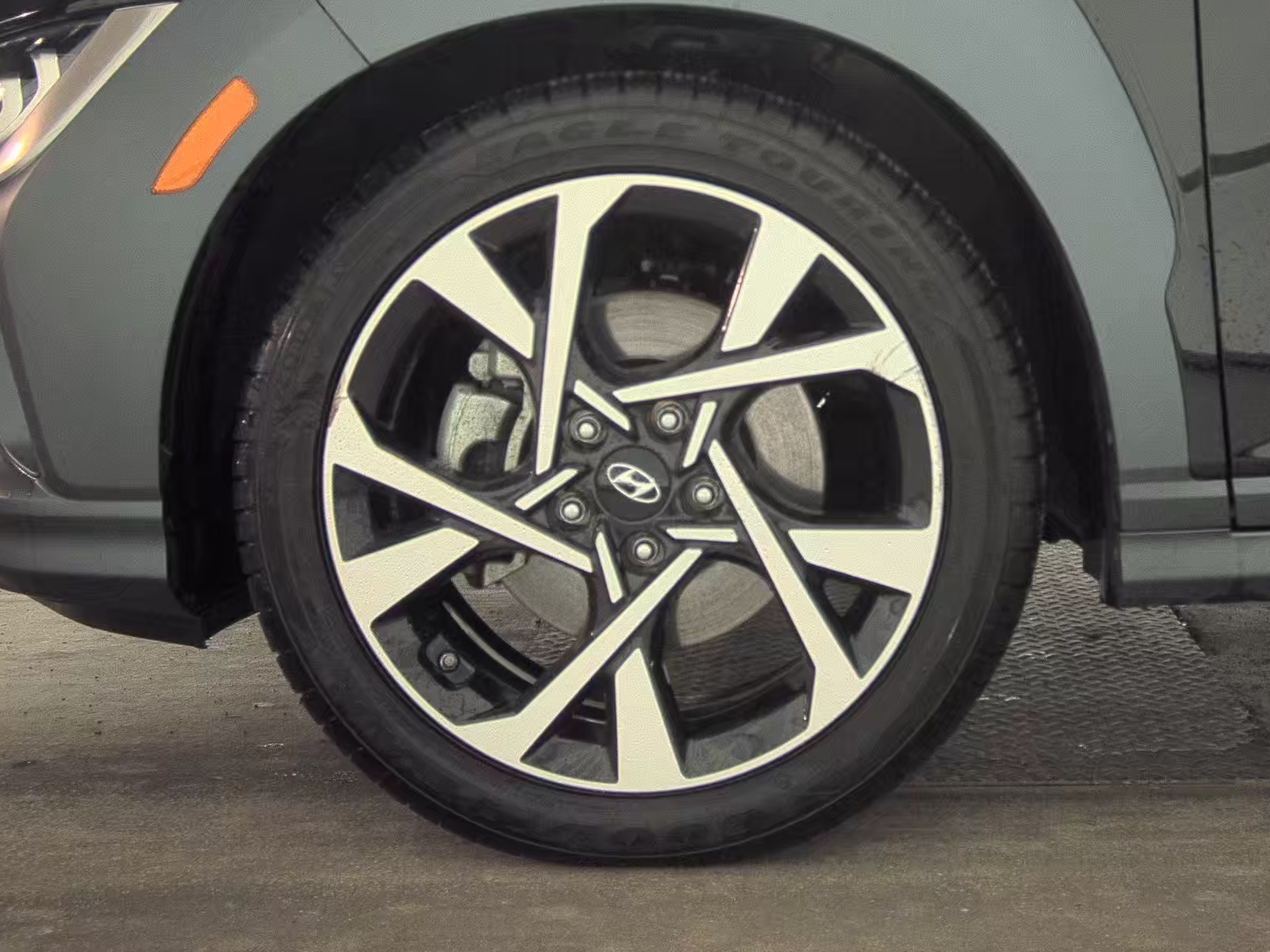 2023 Hyundai Kona Limited AWD