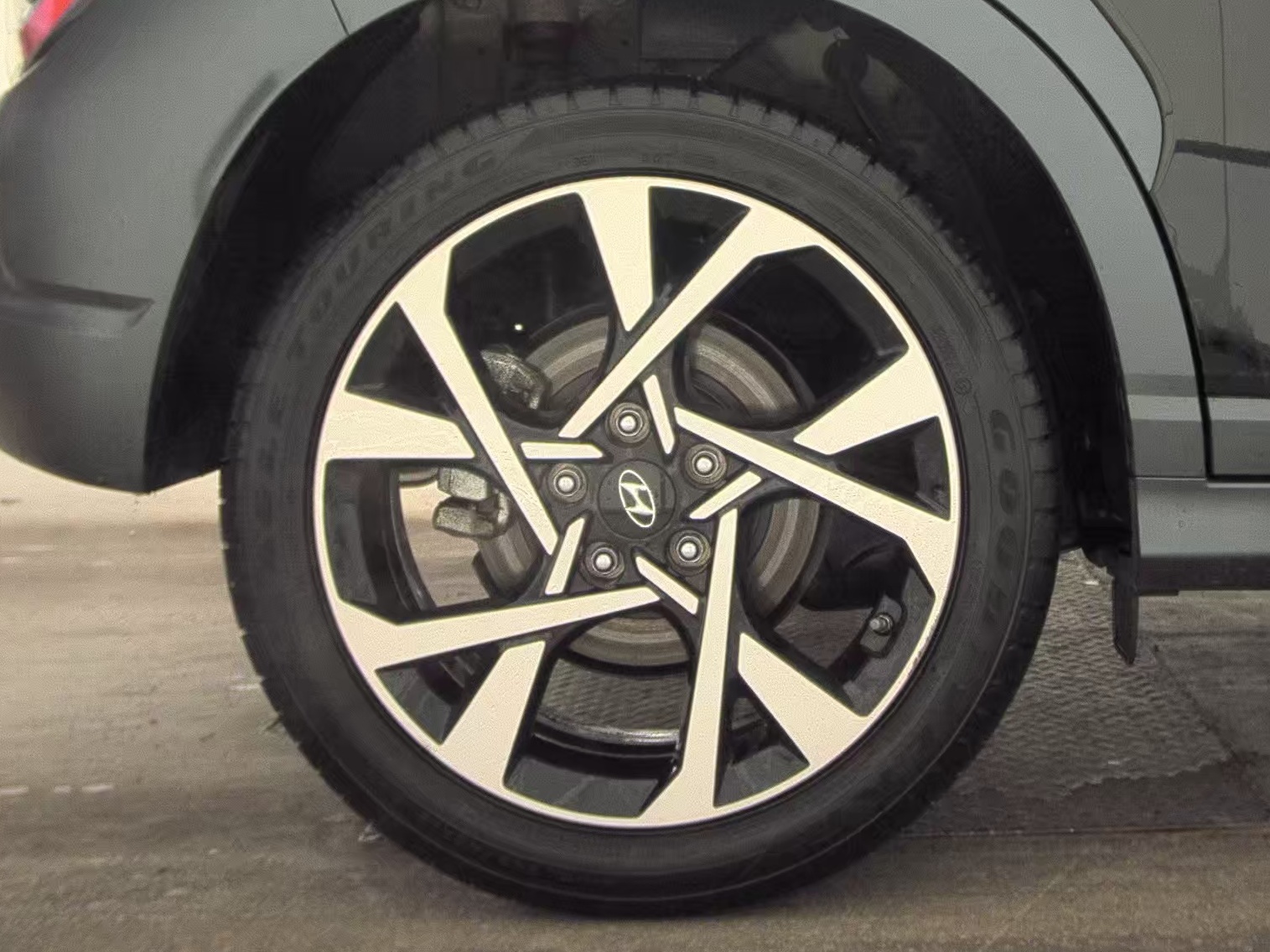 2023 Hyundai Kona Limited AWD