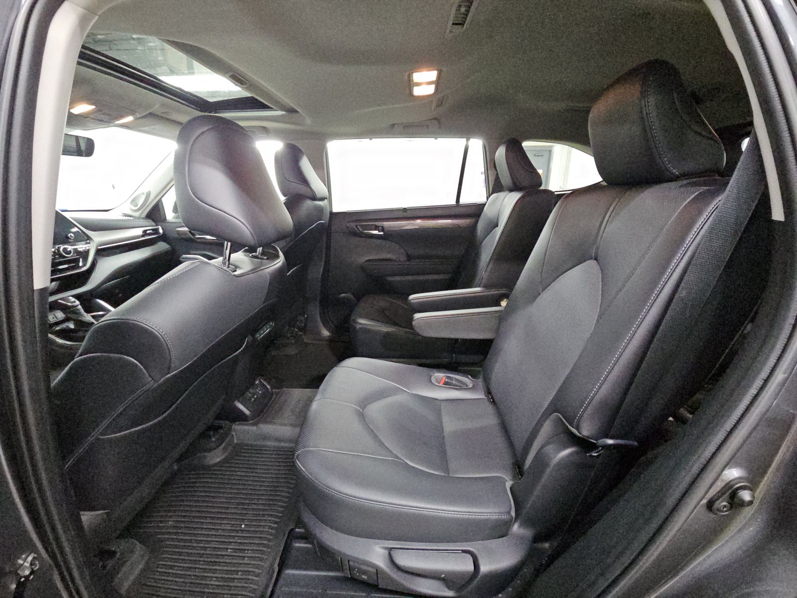 2023 Toyota Highlander Limited FWD