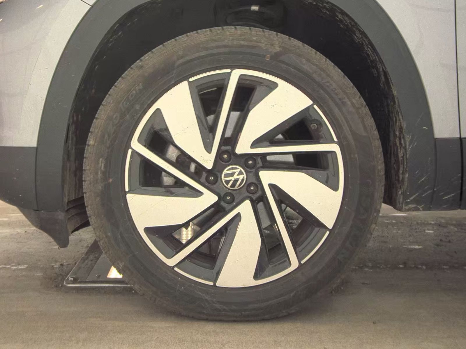 2024 Volkswagen Atlas 2.0T SE AWD