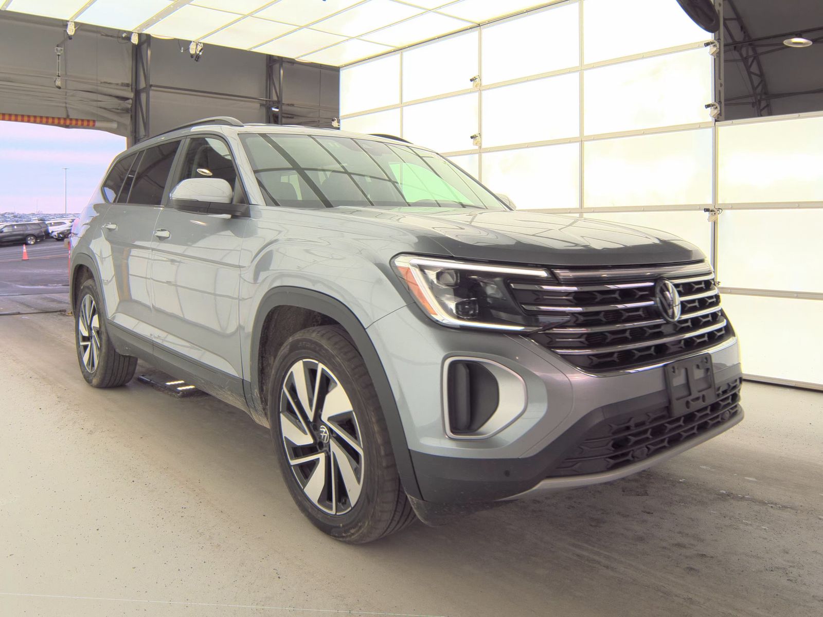 2024 Volkswagen Atlas 2.0T SE AWD