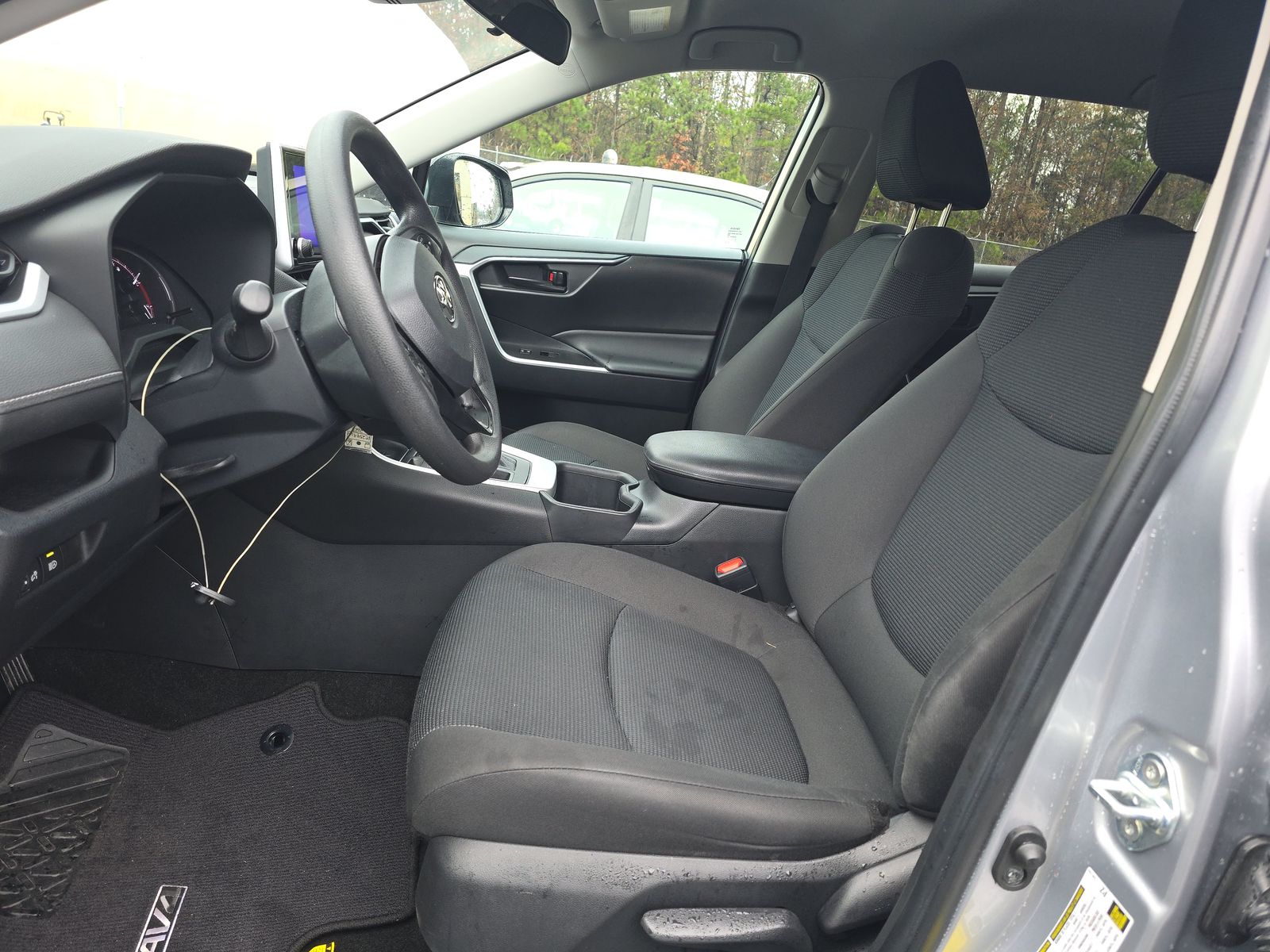 2023 Toyota RAV4 LE FWD