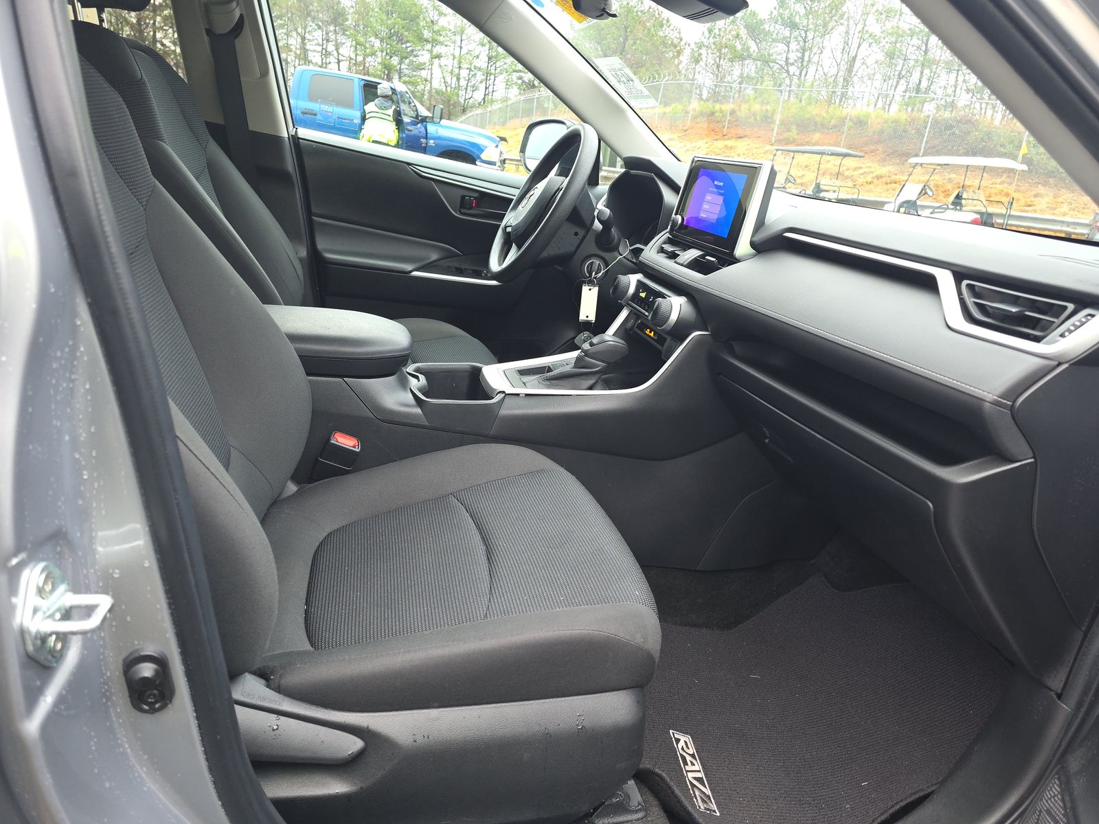 2023 Toyota RAV4 LE FWD