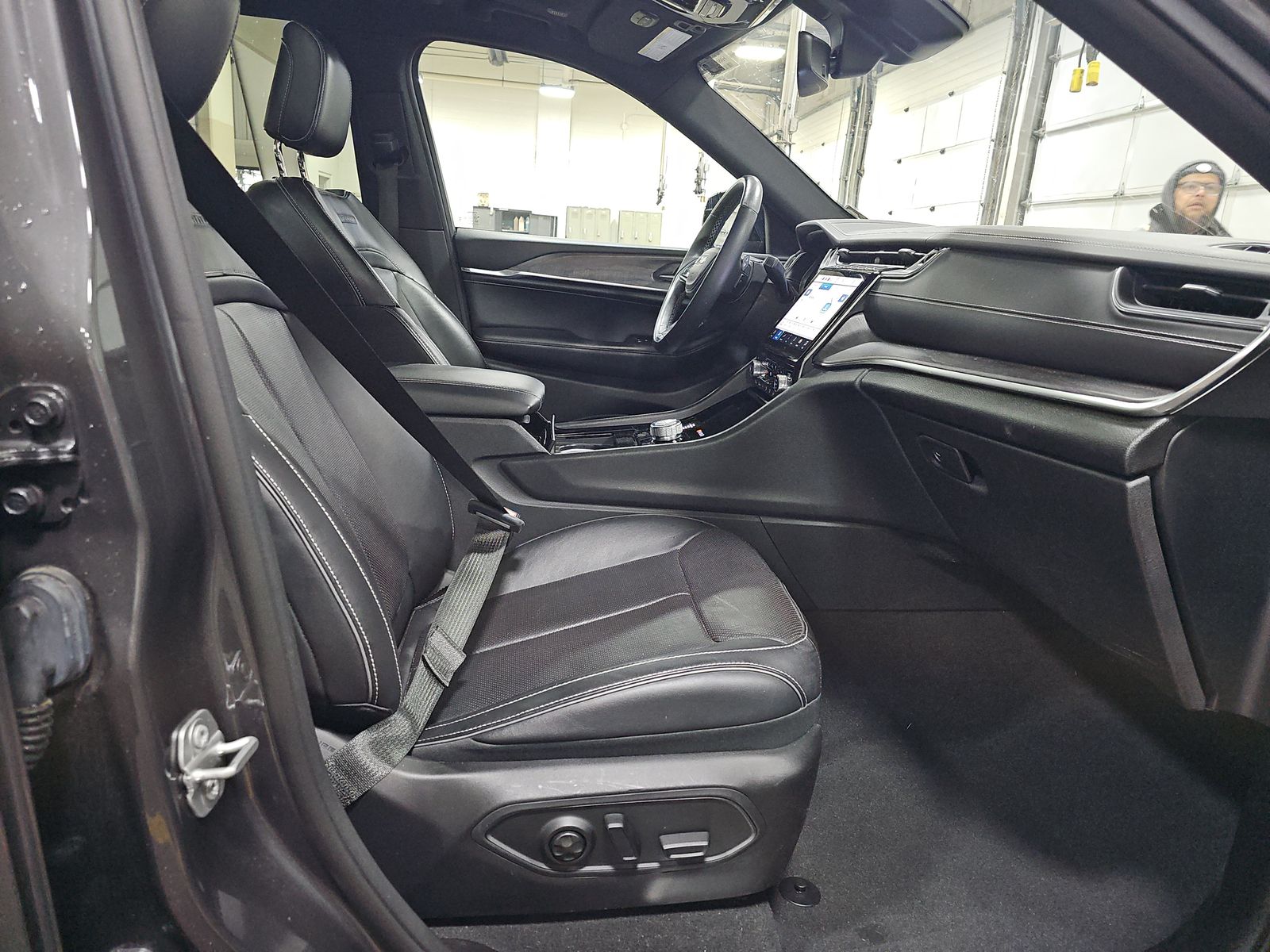 2022 Jeep Grand Cherokee Overland AWD