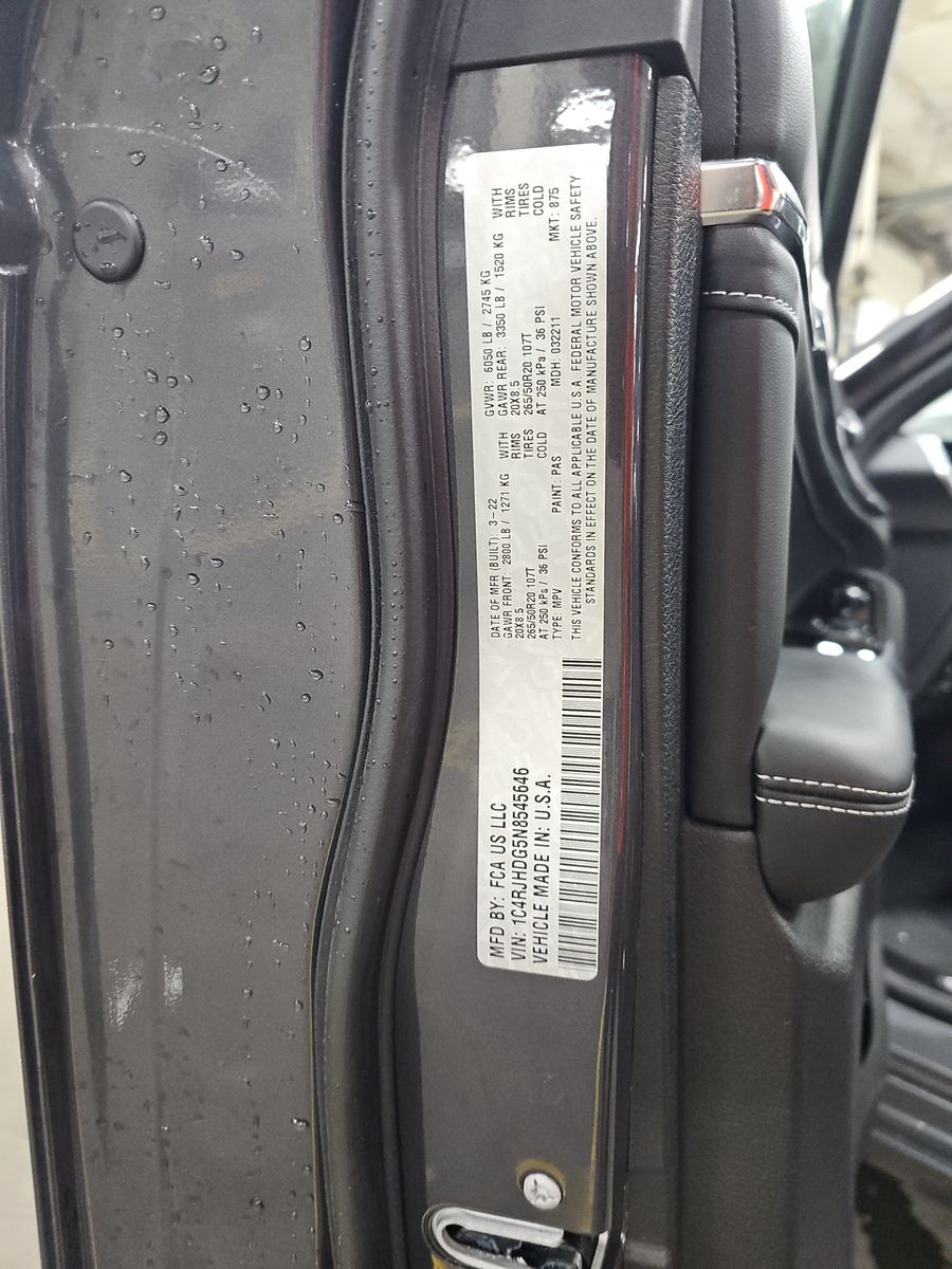 2022 Jeep Grand Cherokee Overland AWD