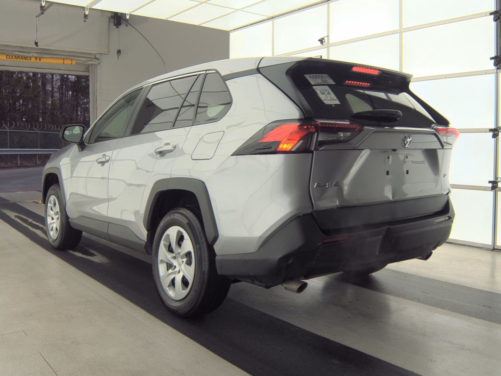 2023 Toyota RAV4 LE FWD