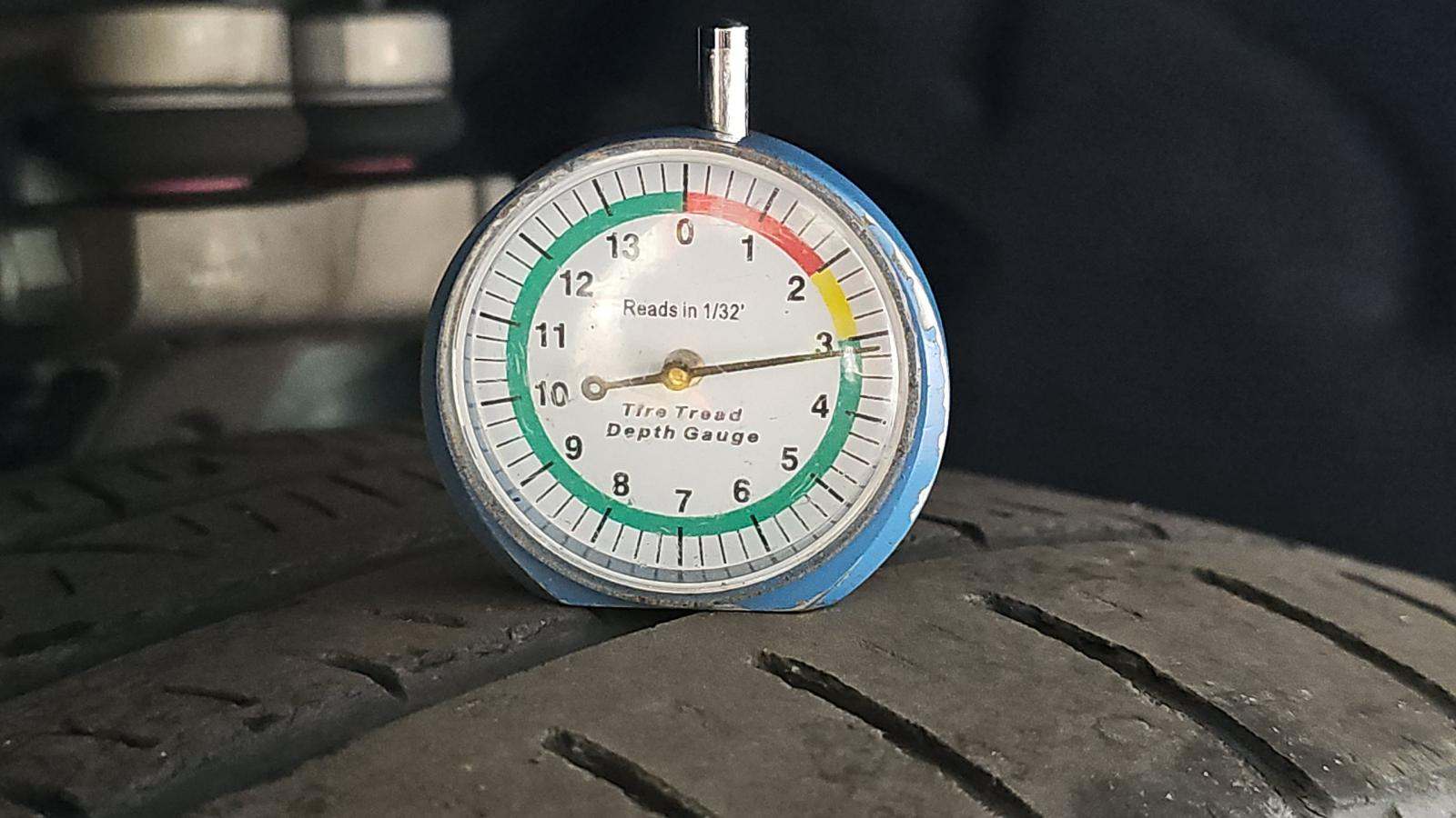 2023 Porsche Macan Base AWD