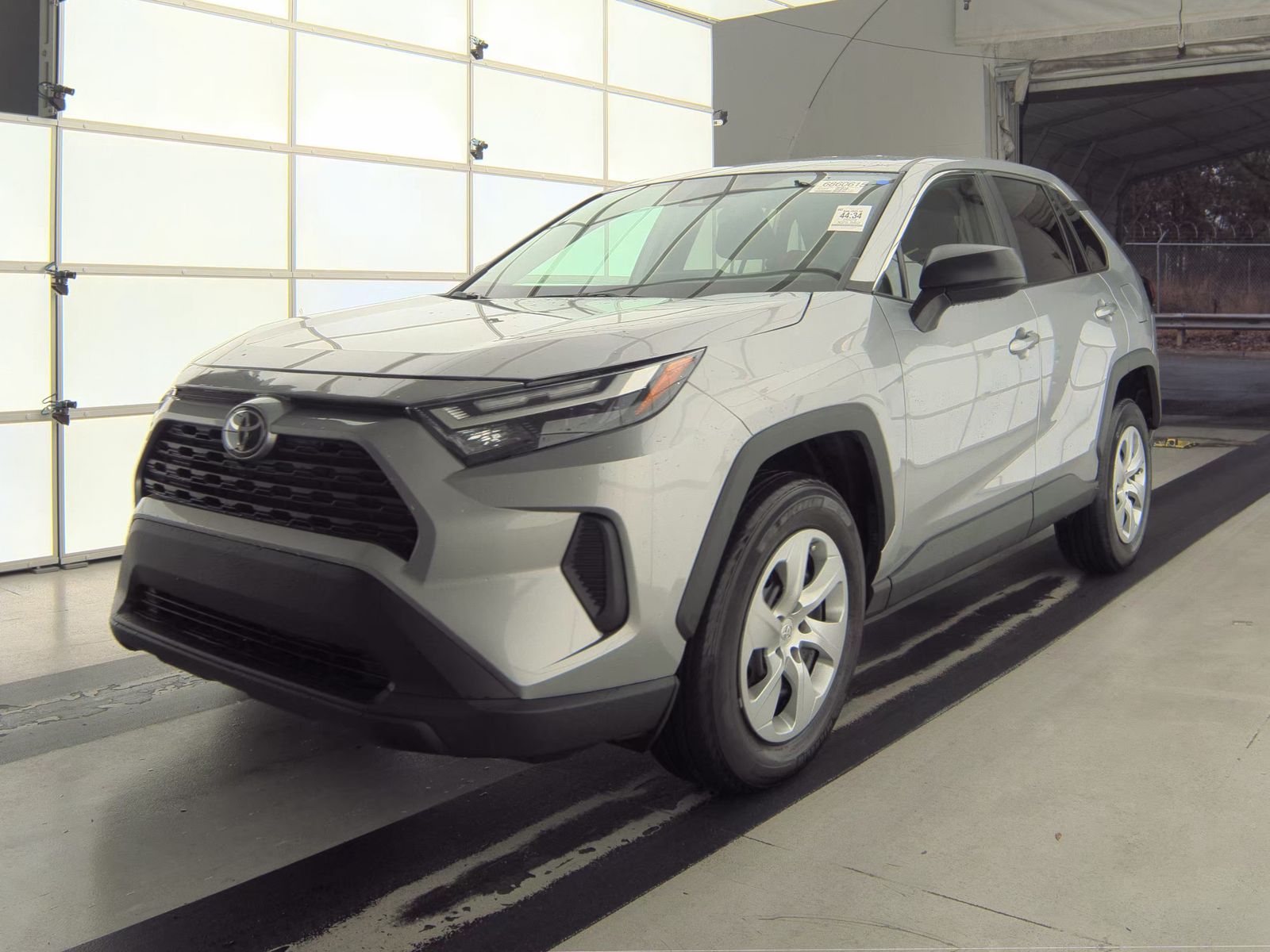 2023 Toyota RAV4 LE FWD