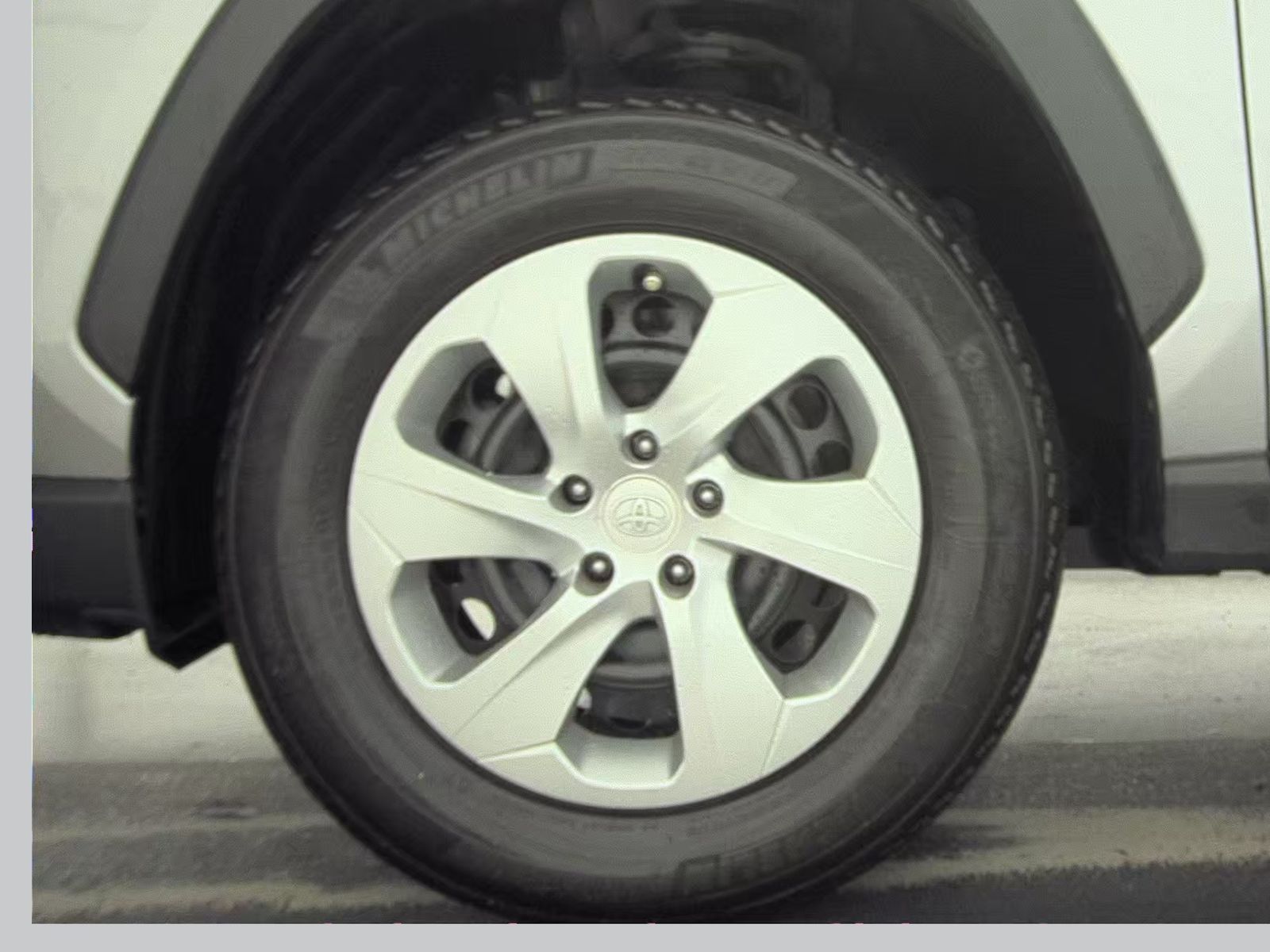 2023 Toyota RAV4 LE FWD