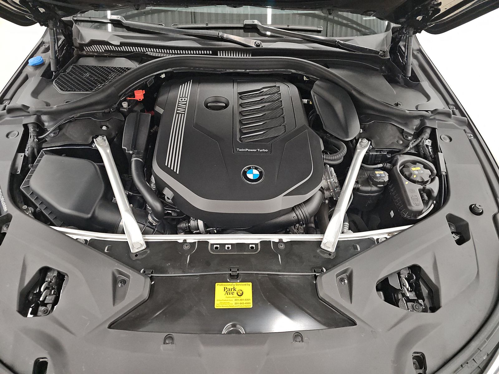 2022 BMW 8 Series 840i xDrive AWD