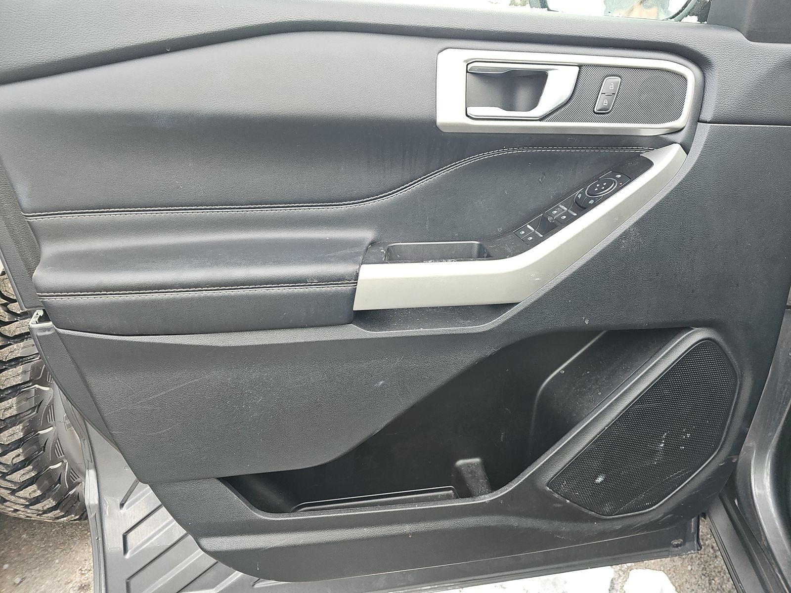 2022 Ford Explorer XLT AWD