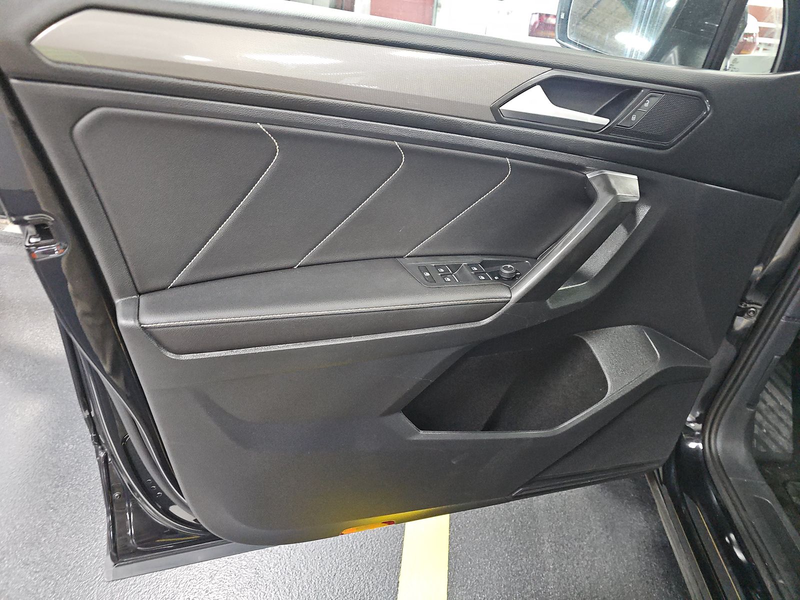 2022 Volkswagen Tiguan 2.0T SE AWD