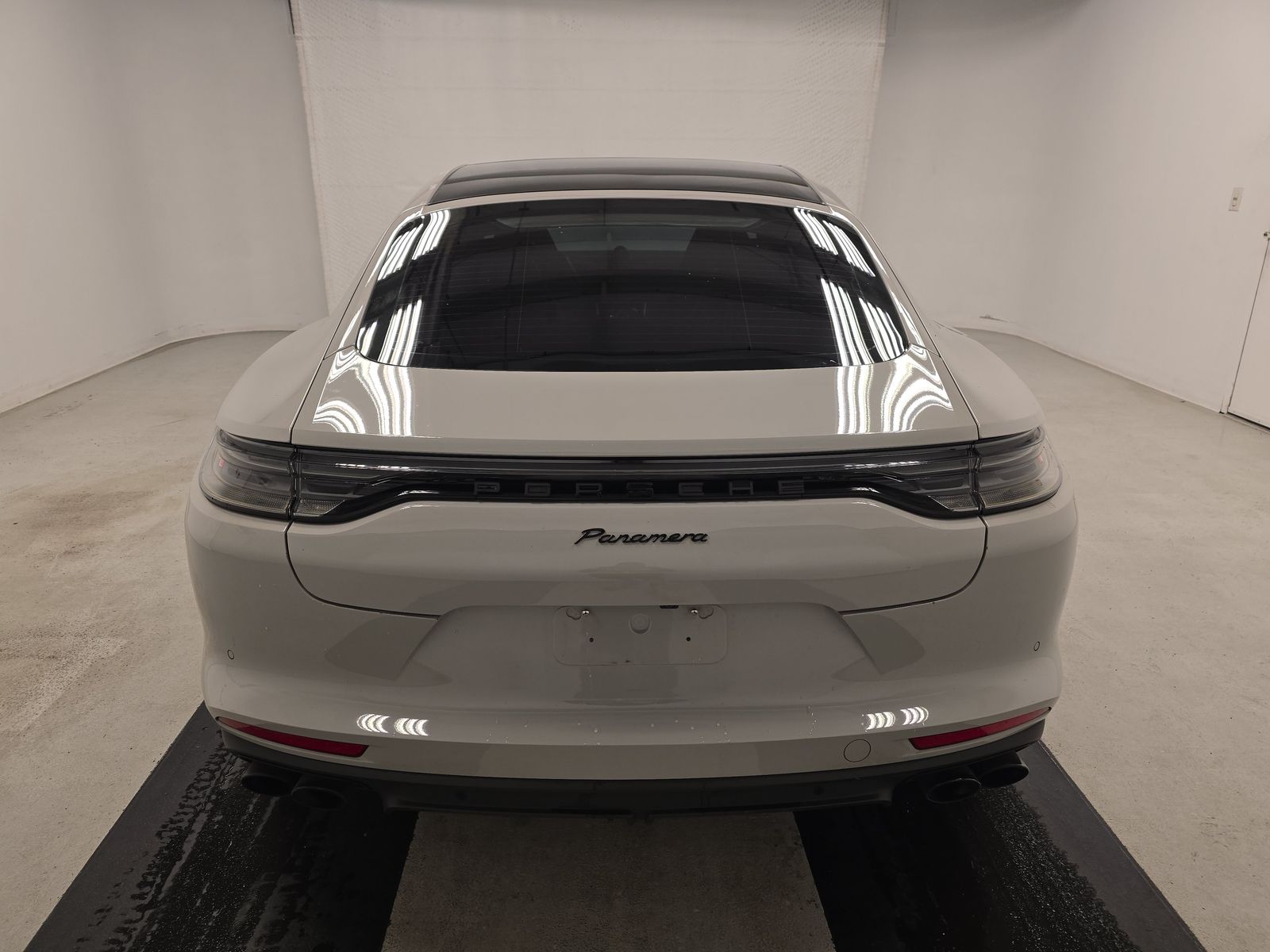 2023 Porsche Panamera Platinum Edition RWD