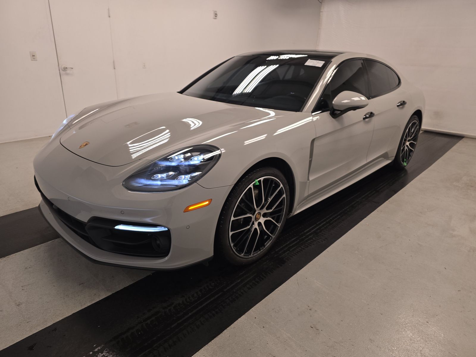 2023 Porsche Panamera Platinum Edition RWD