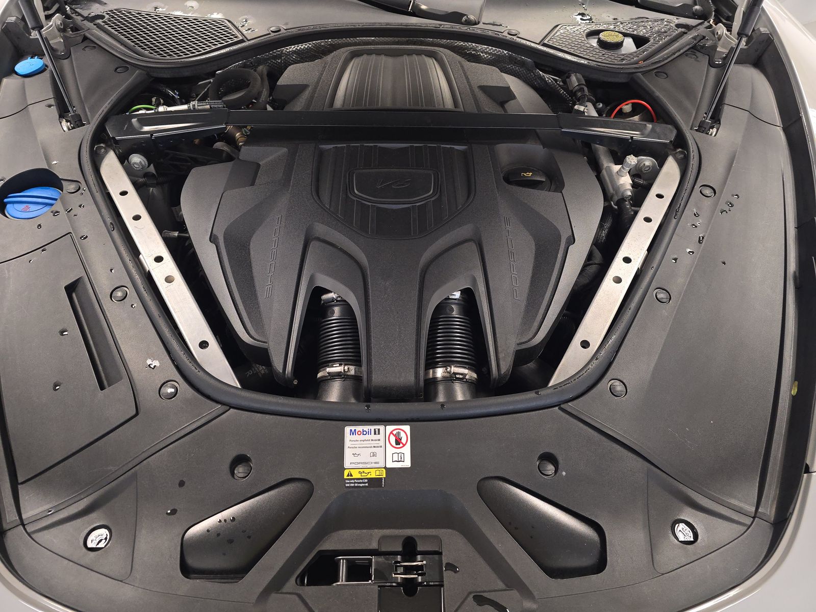 2023 Porsche Panamera Platinum Edition RWD