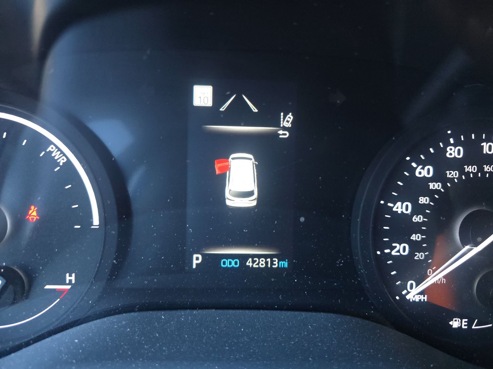 2024 Toyota Sienna LE FWD