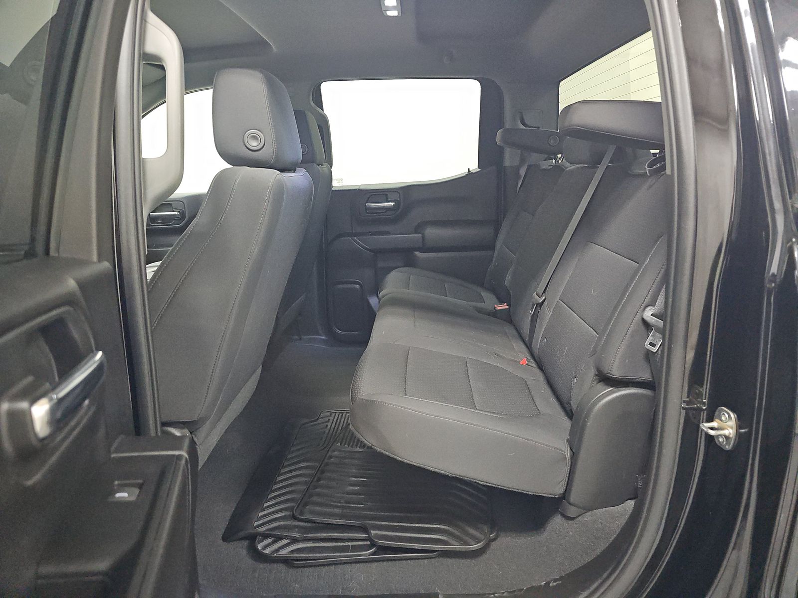 2022 Chevrolet Silverado 1500 Custom AWD