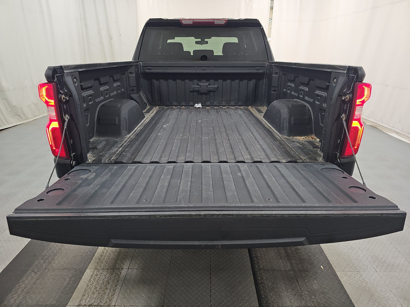 2022 Chevrolet Silverado 1500 Custom AWD