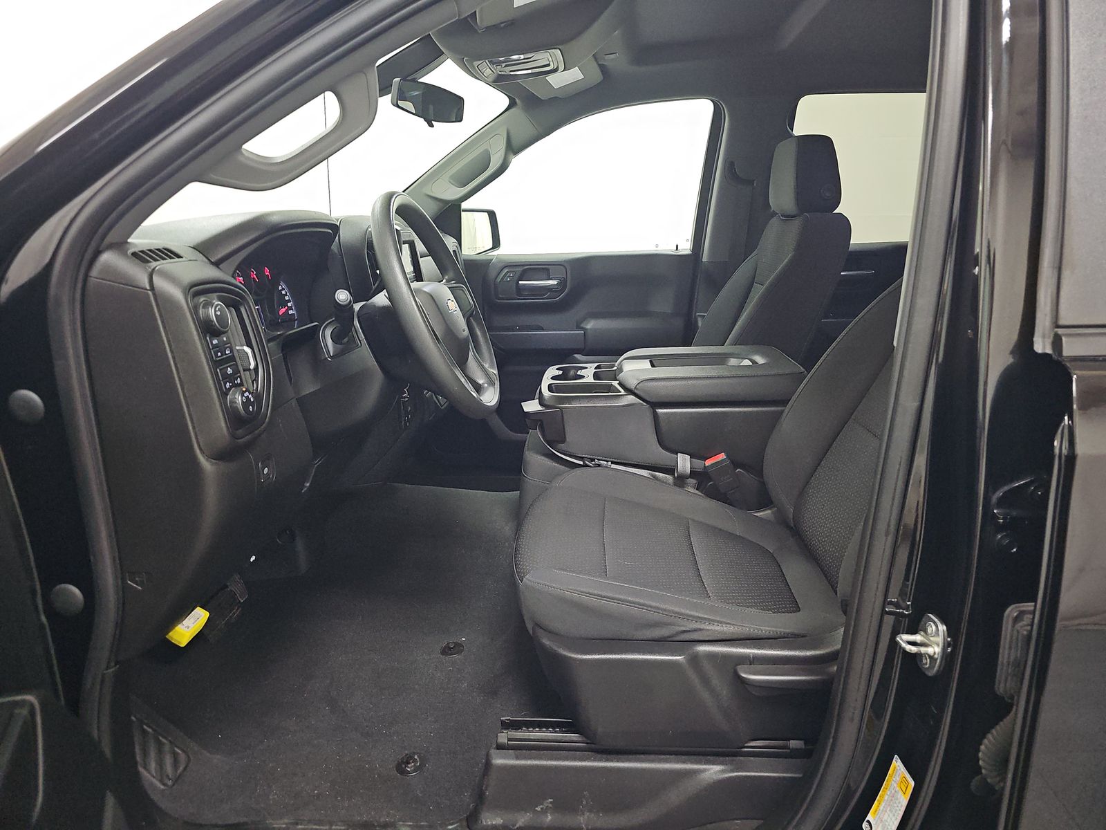 2022 Chevrolet Silverado 1500 Custom AWD