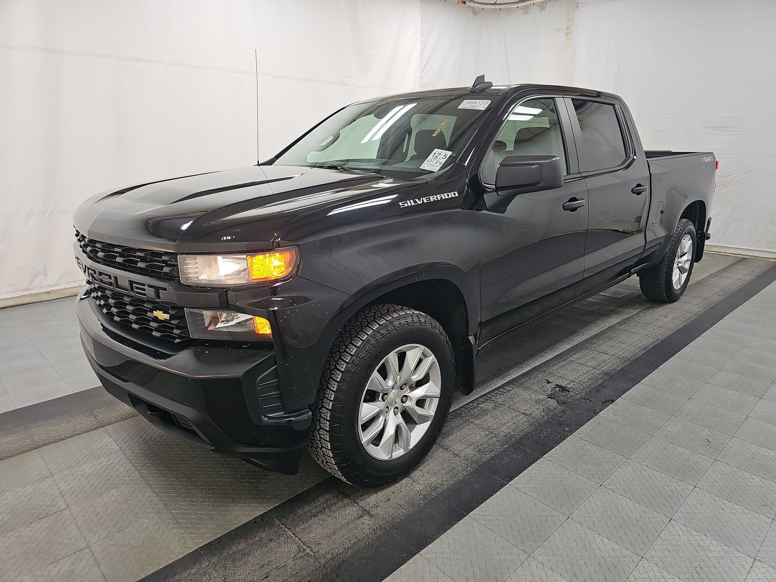 2022 Chevrolet Silverado 1500 Custom AWD
