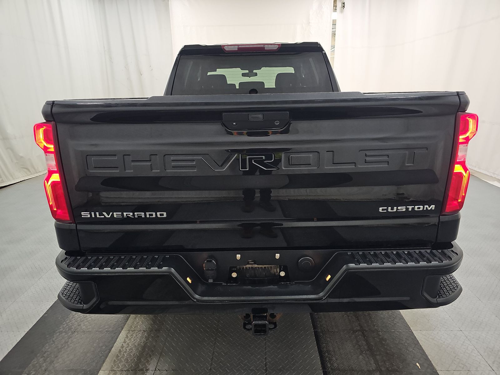 2022 Chevrolet Silverado 1500 Custom AWD